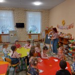 Образотворча діяльність - складаємо оригамі 