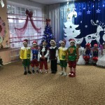 Бажаємо, щоб прийдешній рік приніс нам стільки радощів, скільки днів в році, і щоб щодня дарував нам посмішку та частинку добра.