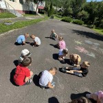 В нашому садочку щоденно проводиться загартовування дітей, і їхнє оздоровлення, завдяки чому наші дітки ростуть здоровими і міцними. 2025 рік