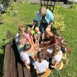 В нашому садочку щоденно проводиться загартовування дітей, і їхнє оздоровлення, завдяки чому наші дітки ростуть здоровими і міцними. 2025 рік