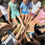 В нашому садочку щоденно проводиться загартовування дітей, і їхнє оздоровлення, завдяки чому наші дітки ростуть здоровими і міцними. 2025 рік
