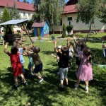 В нашому садочку щоденно проводиться загартовування дітей, і їхнє оздоровлення, завдяки чому наші дітки ростуть здоровими і міцними. 2025 рік