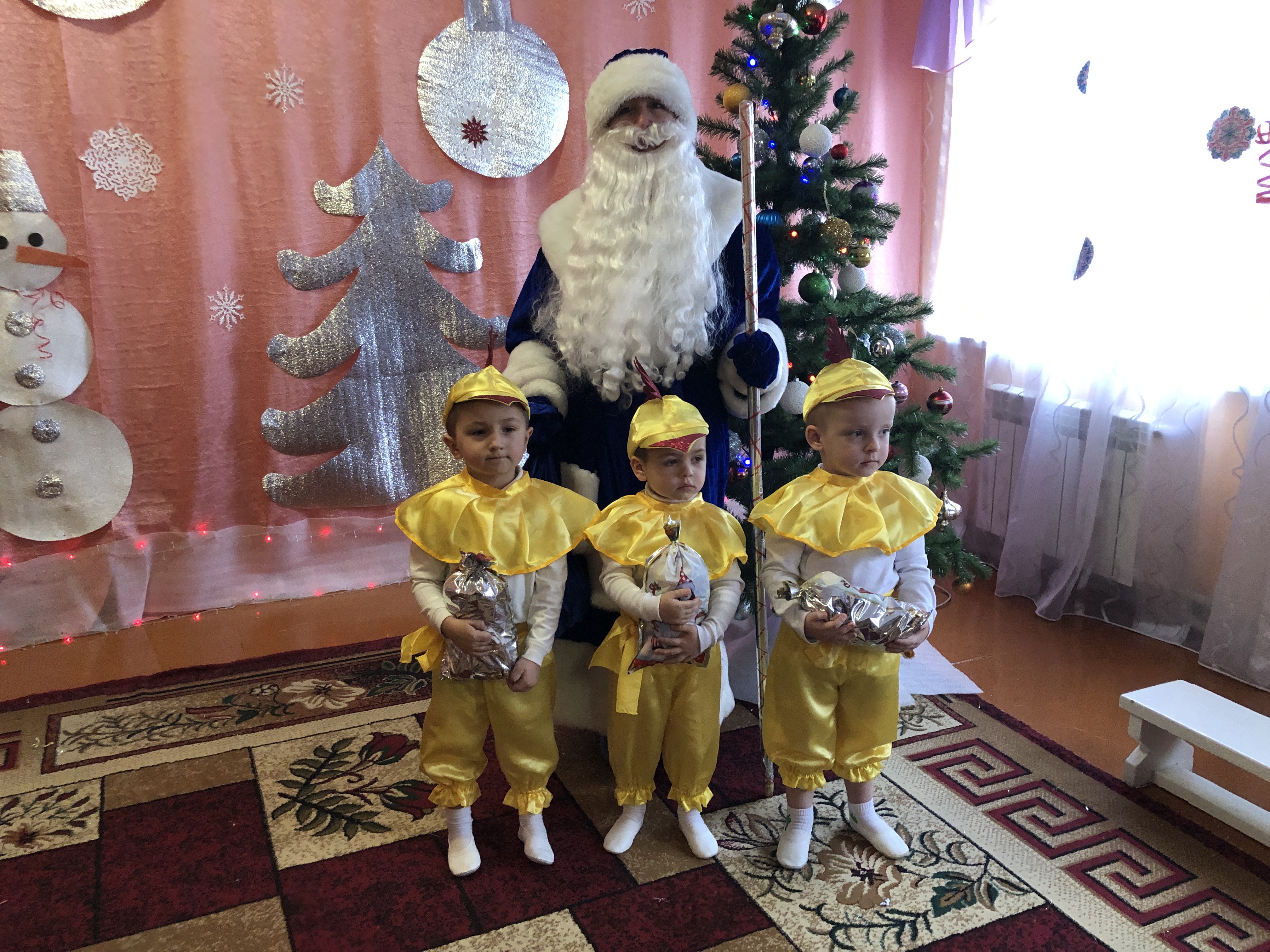 Фото без опису
