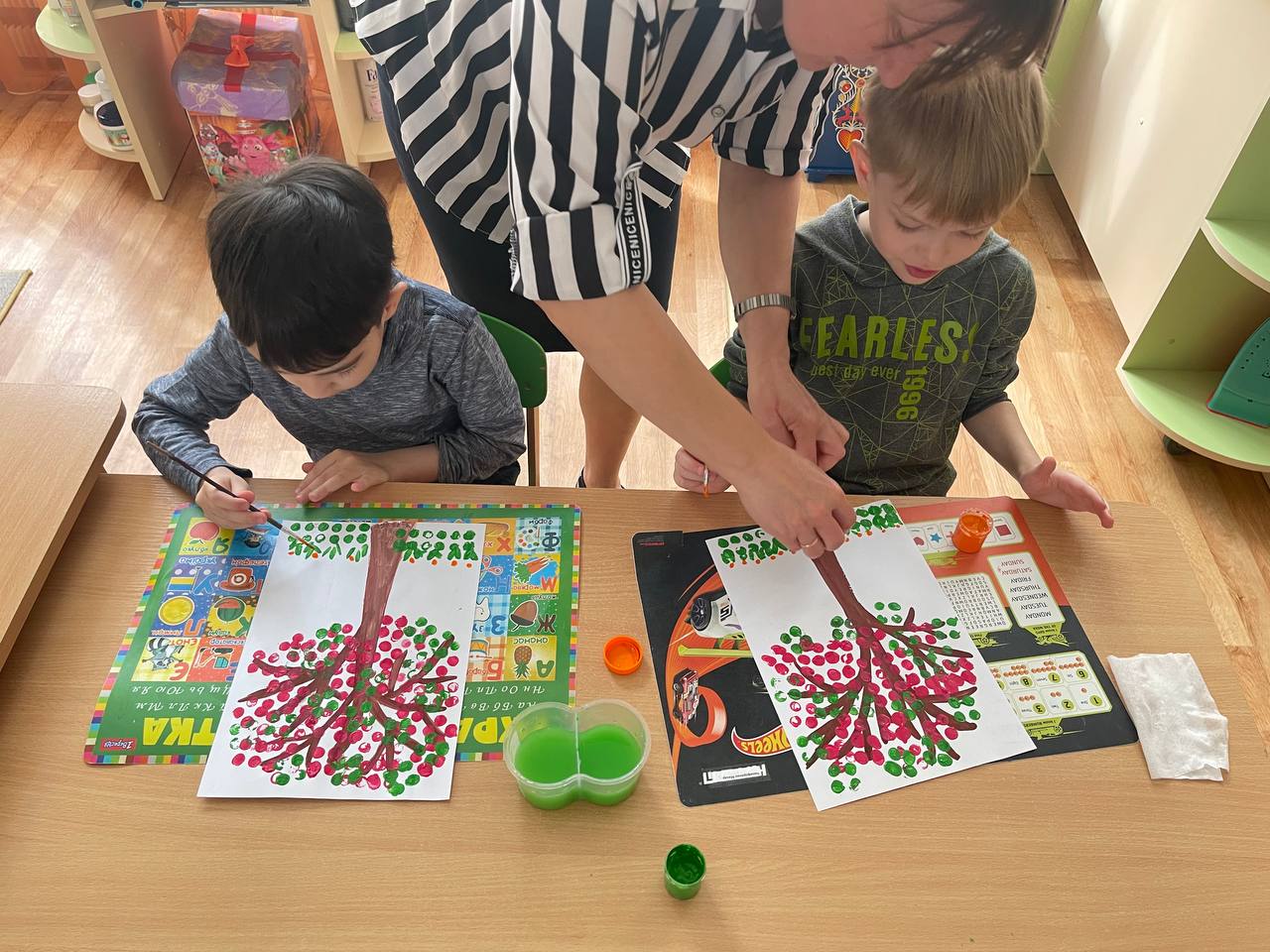 Фото без опису