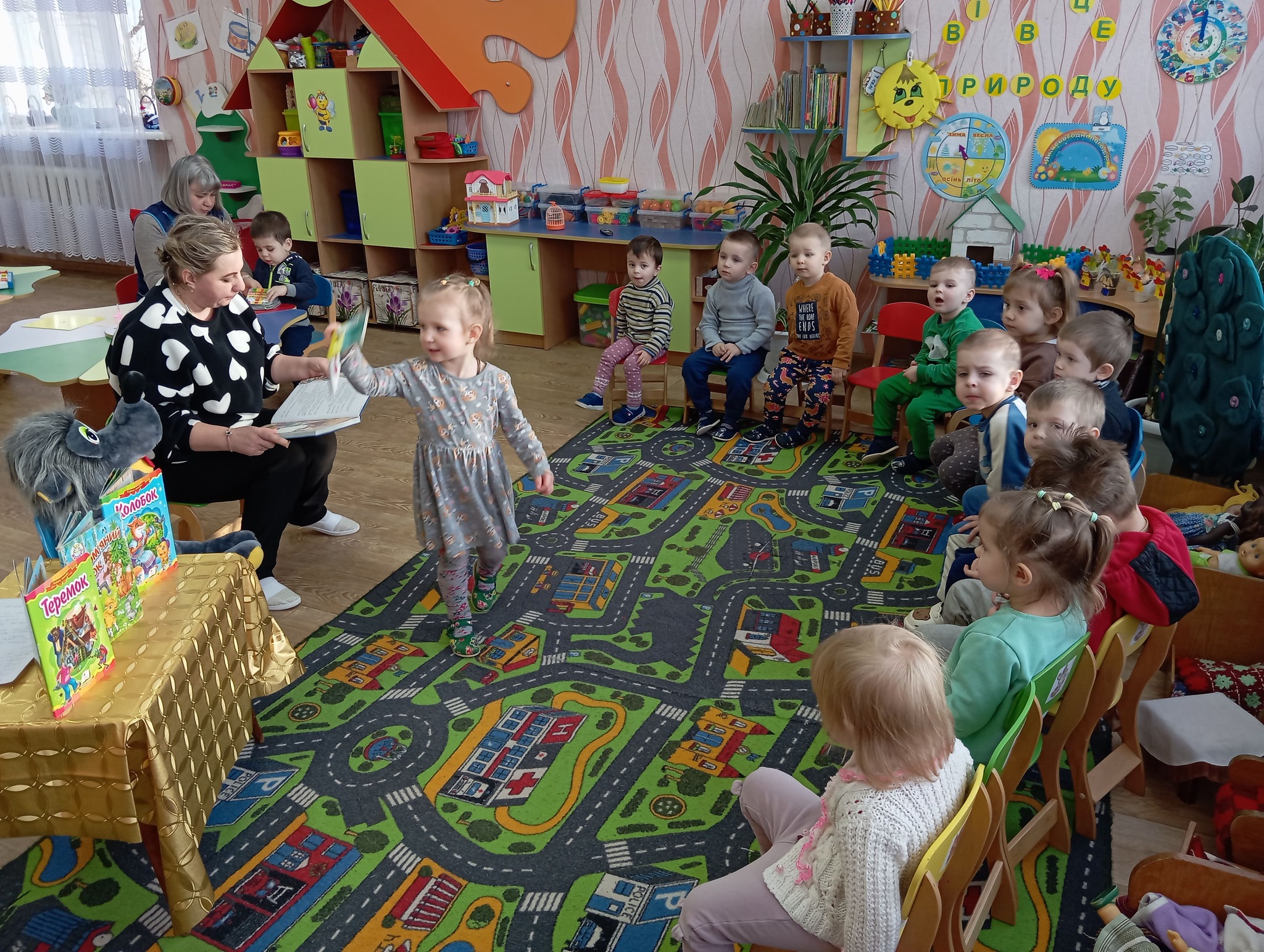 Фото без опису