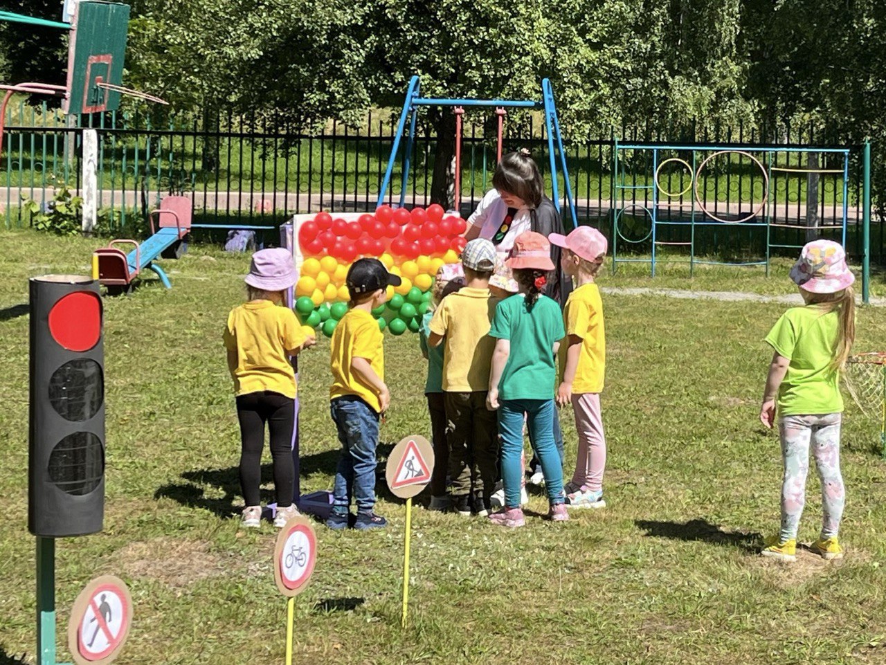 Фото без опису