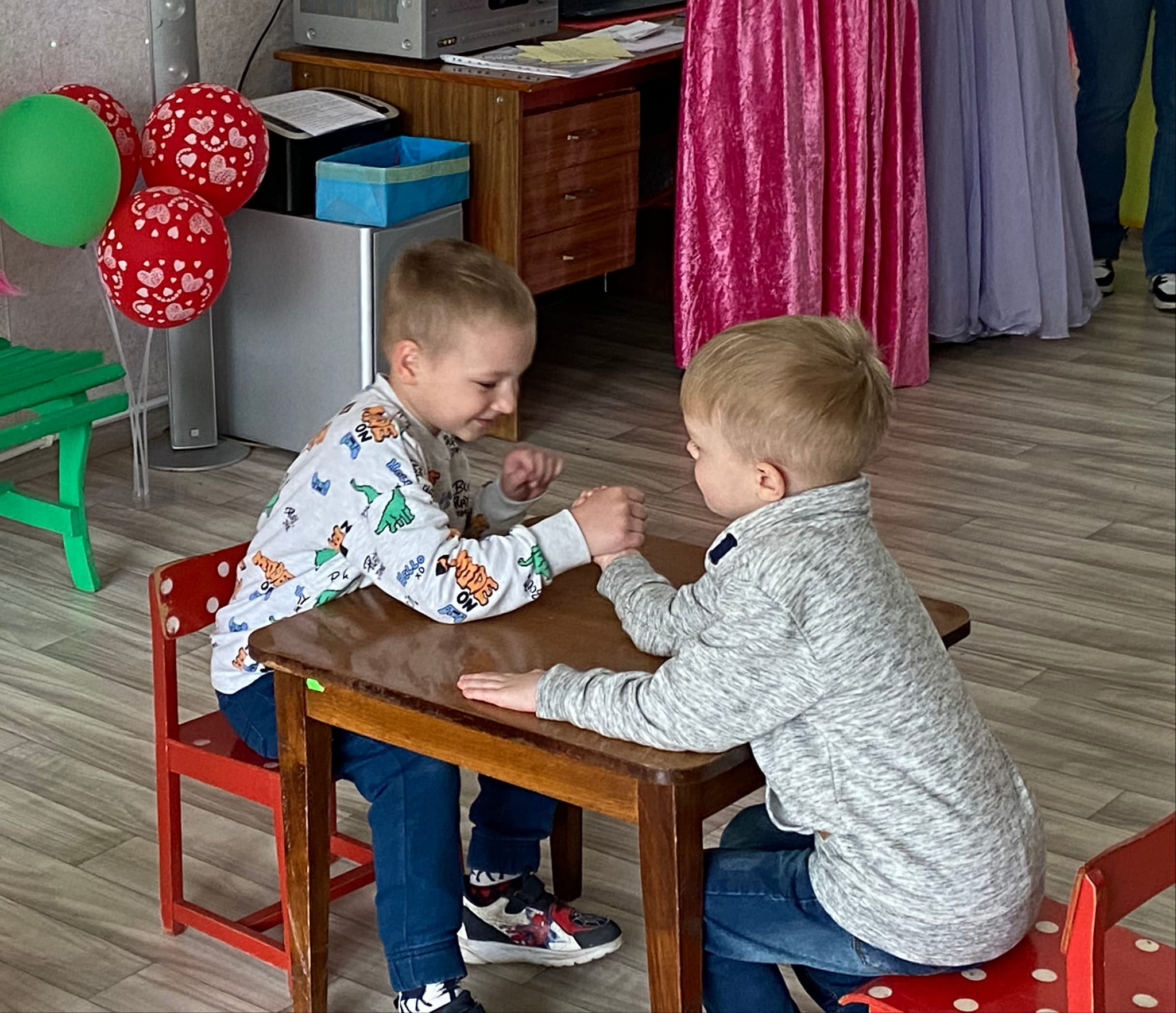 Фото без опису