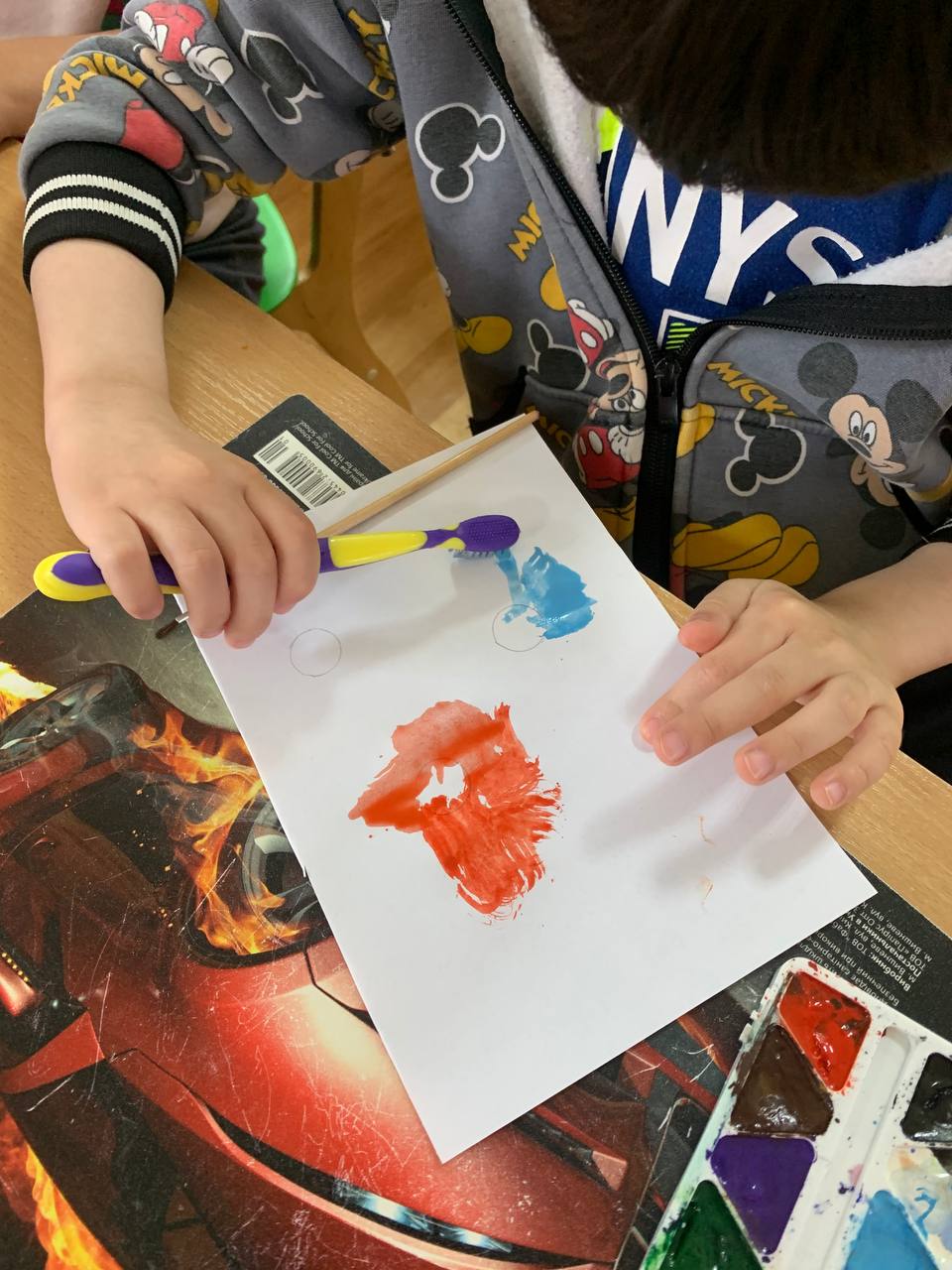 Фото без опису