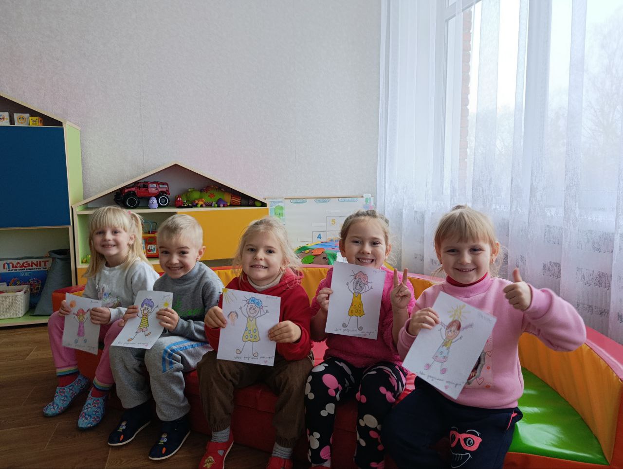 Фото без опису