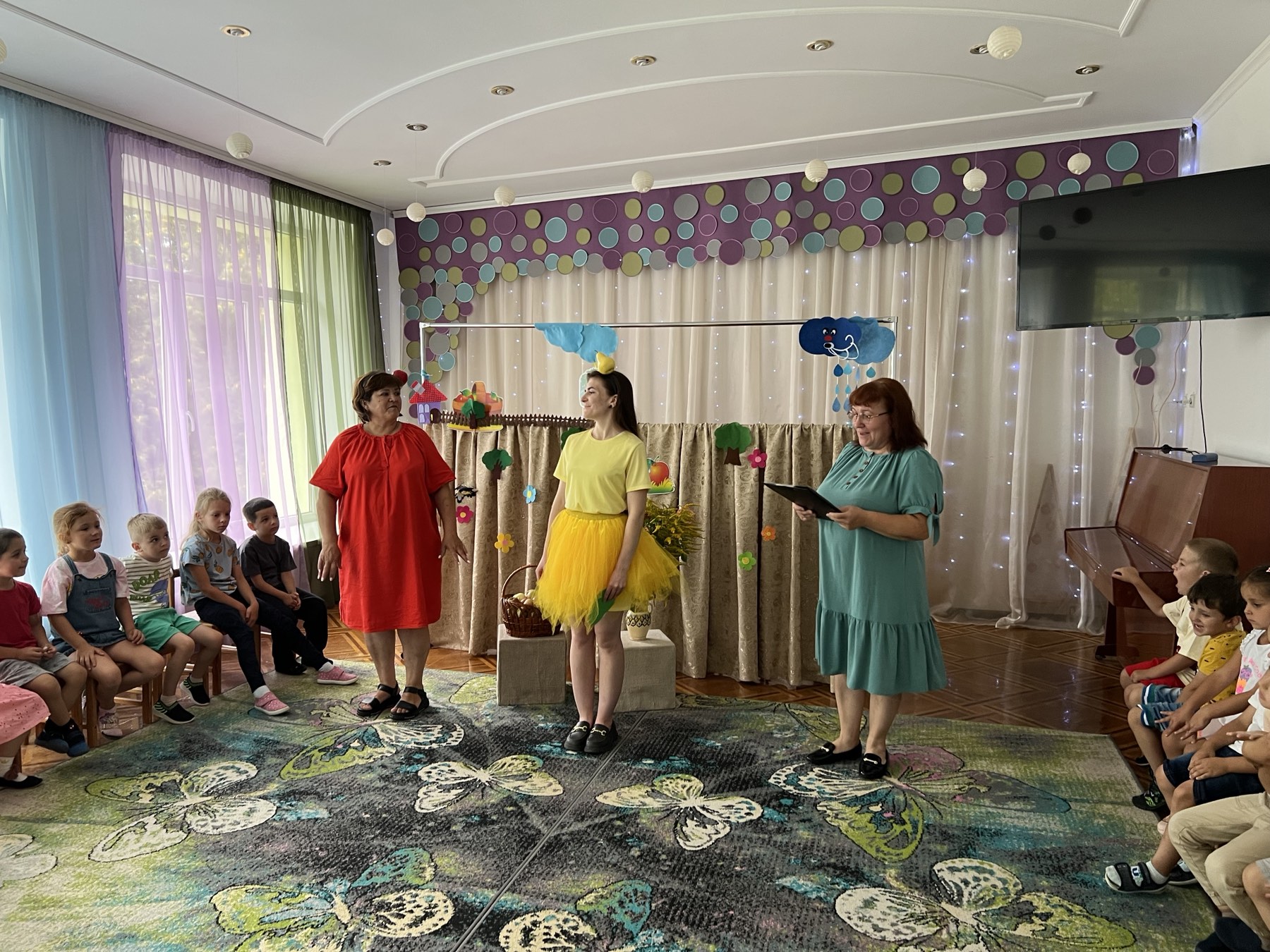 Фото без опису