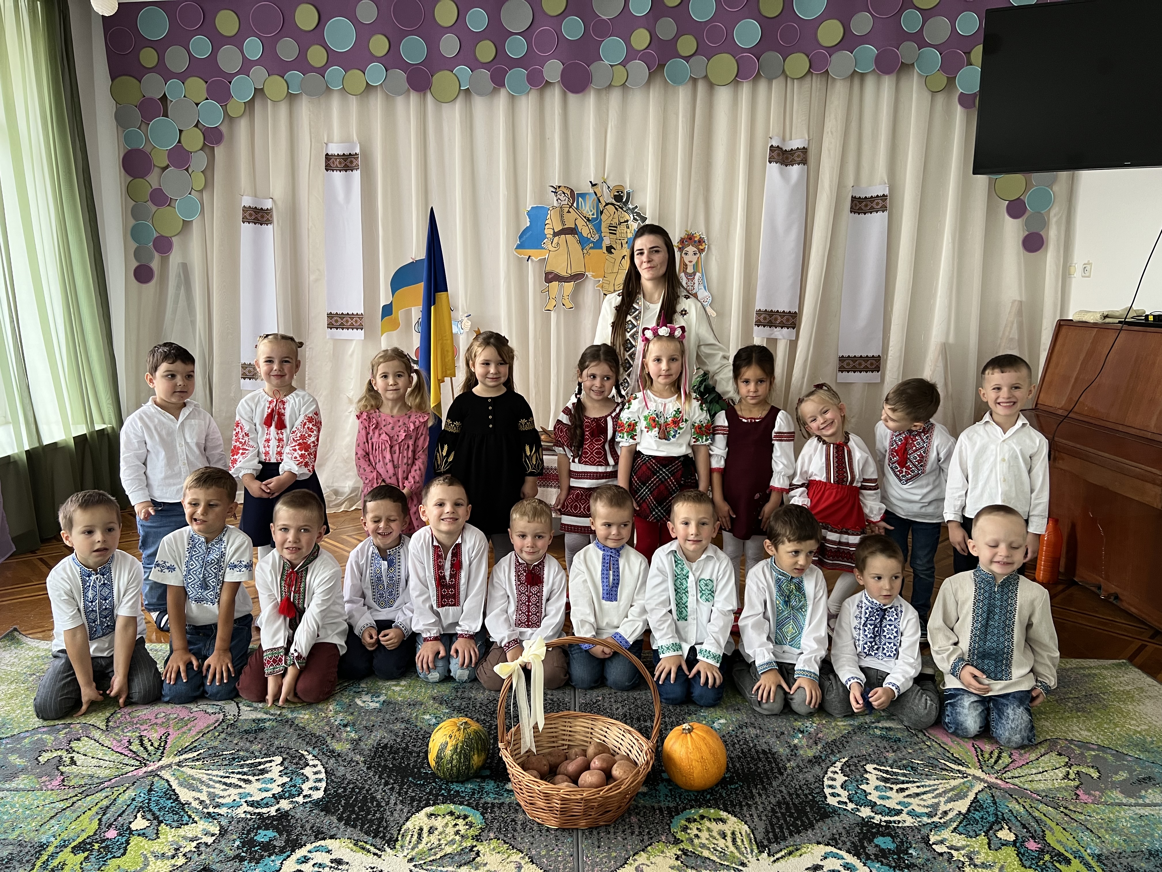 Фото без опису