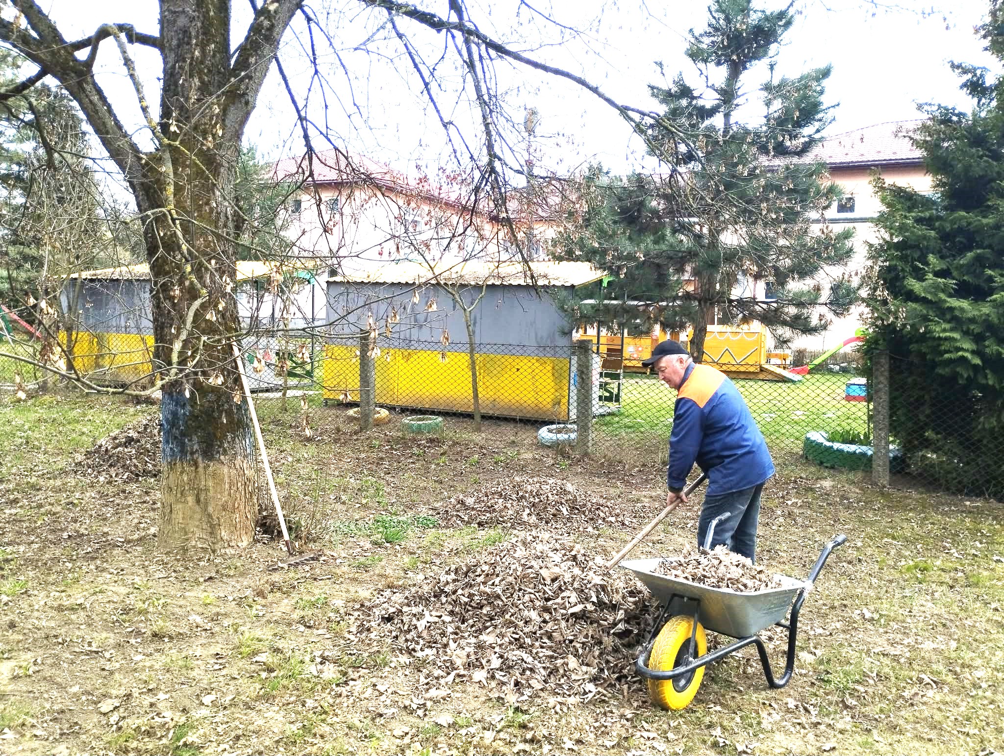 Фото без опису