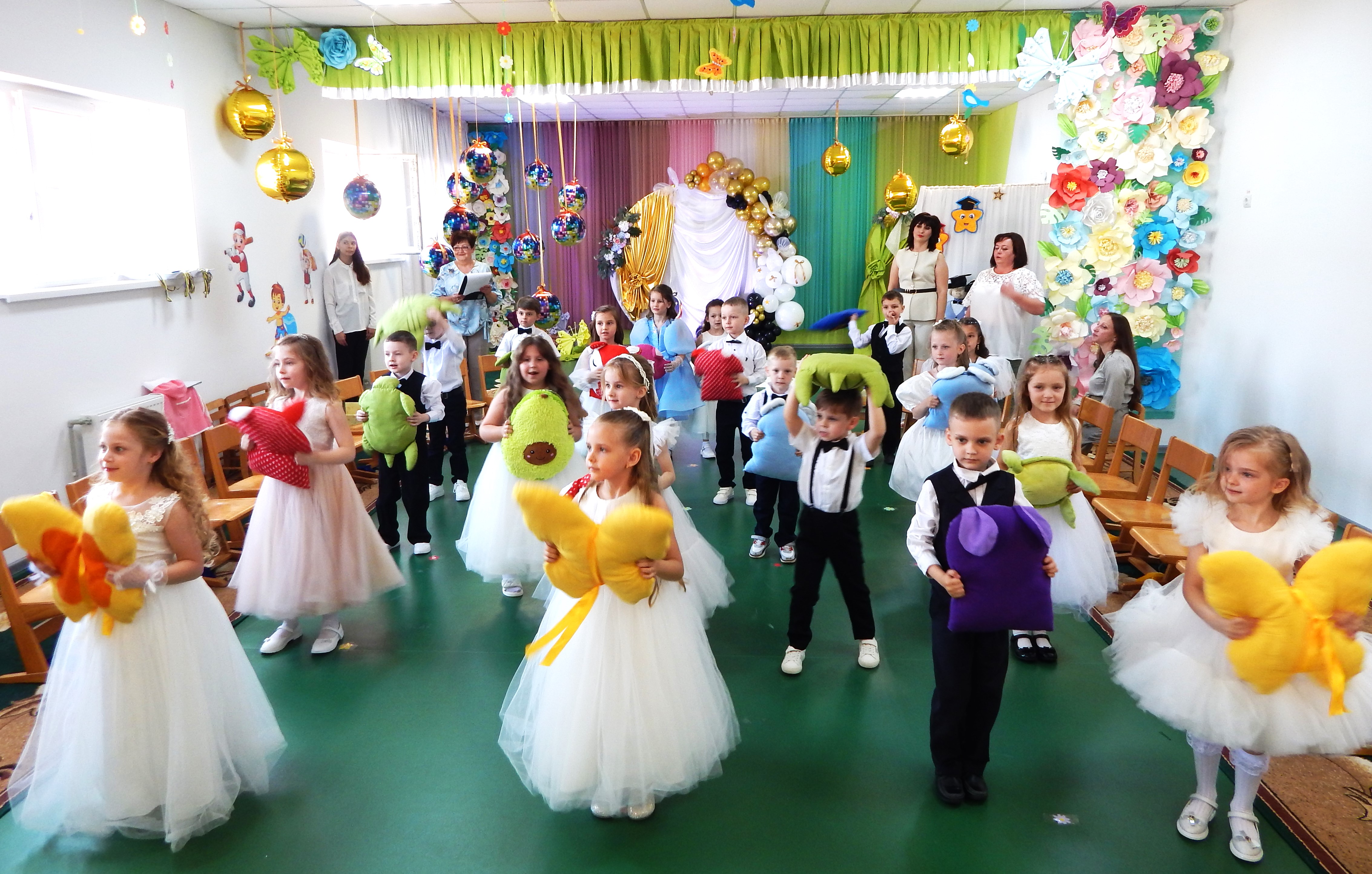 Фото без опису