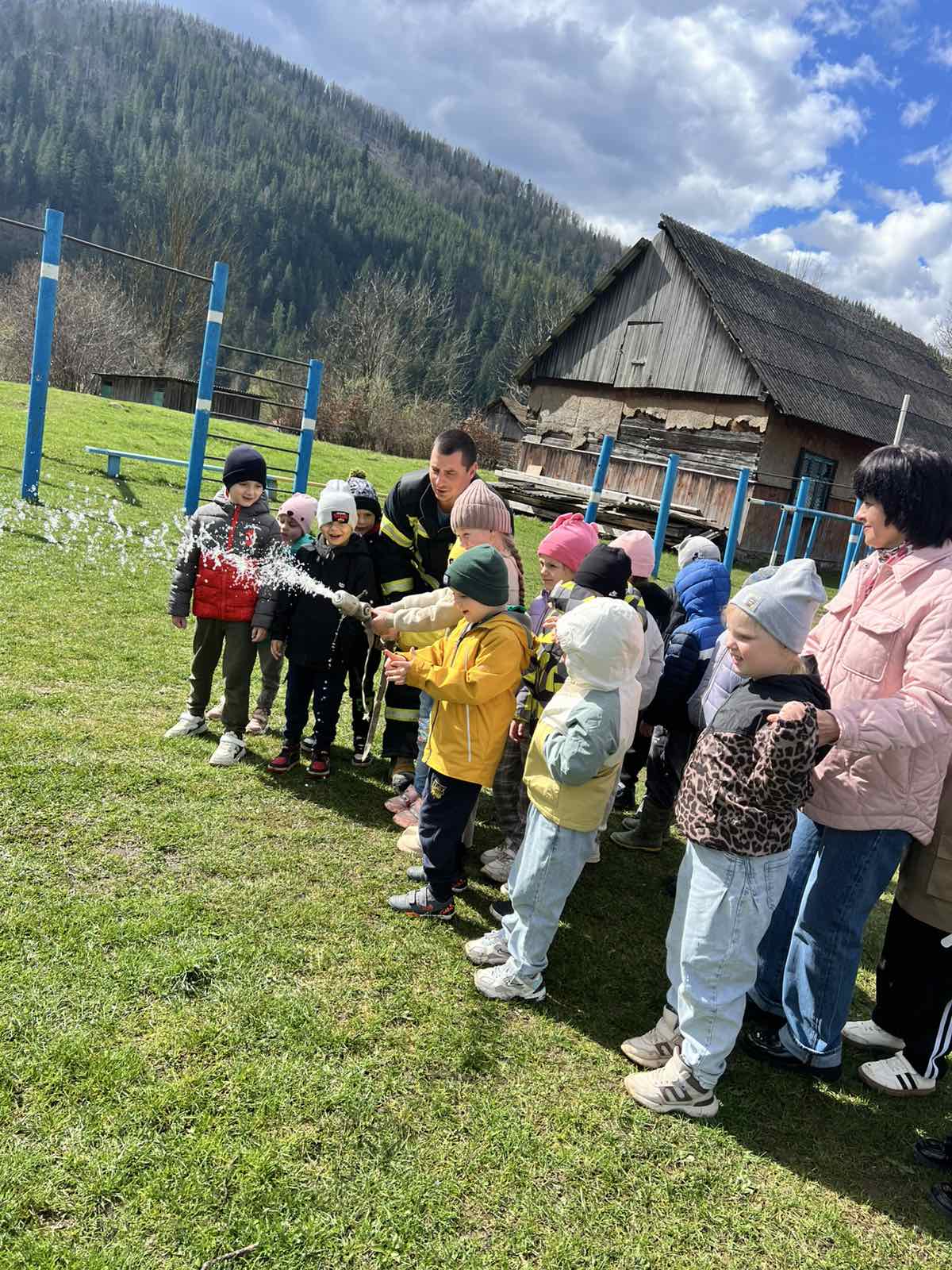 Фото без опису