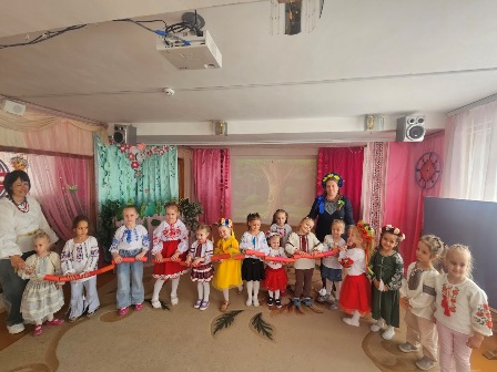 Фото без опису