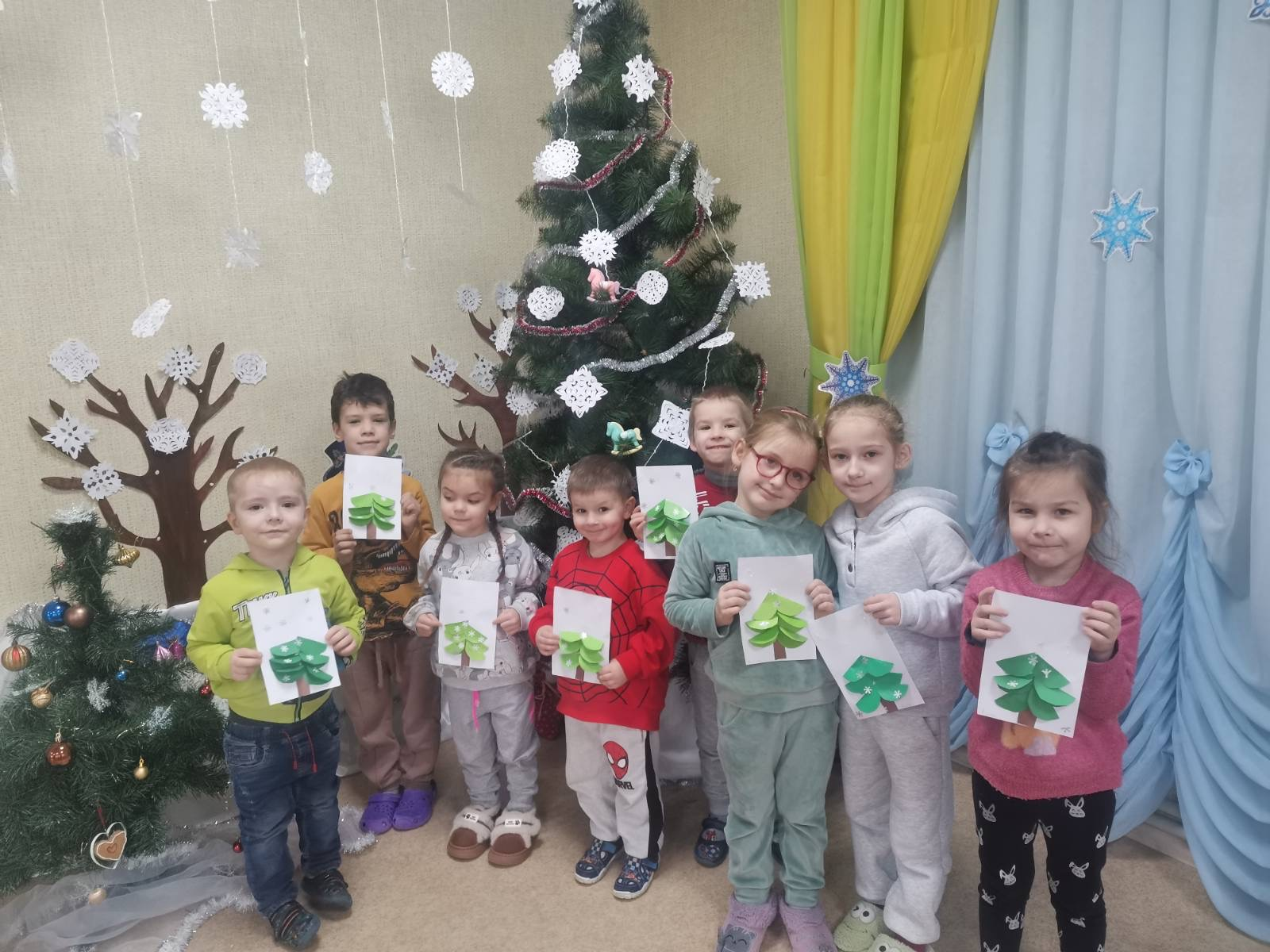 Фото без опису