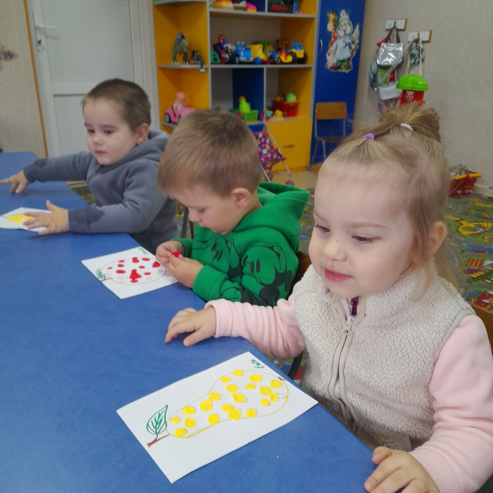 Фото без опису