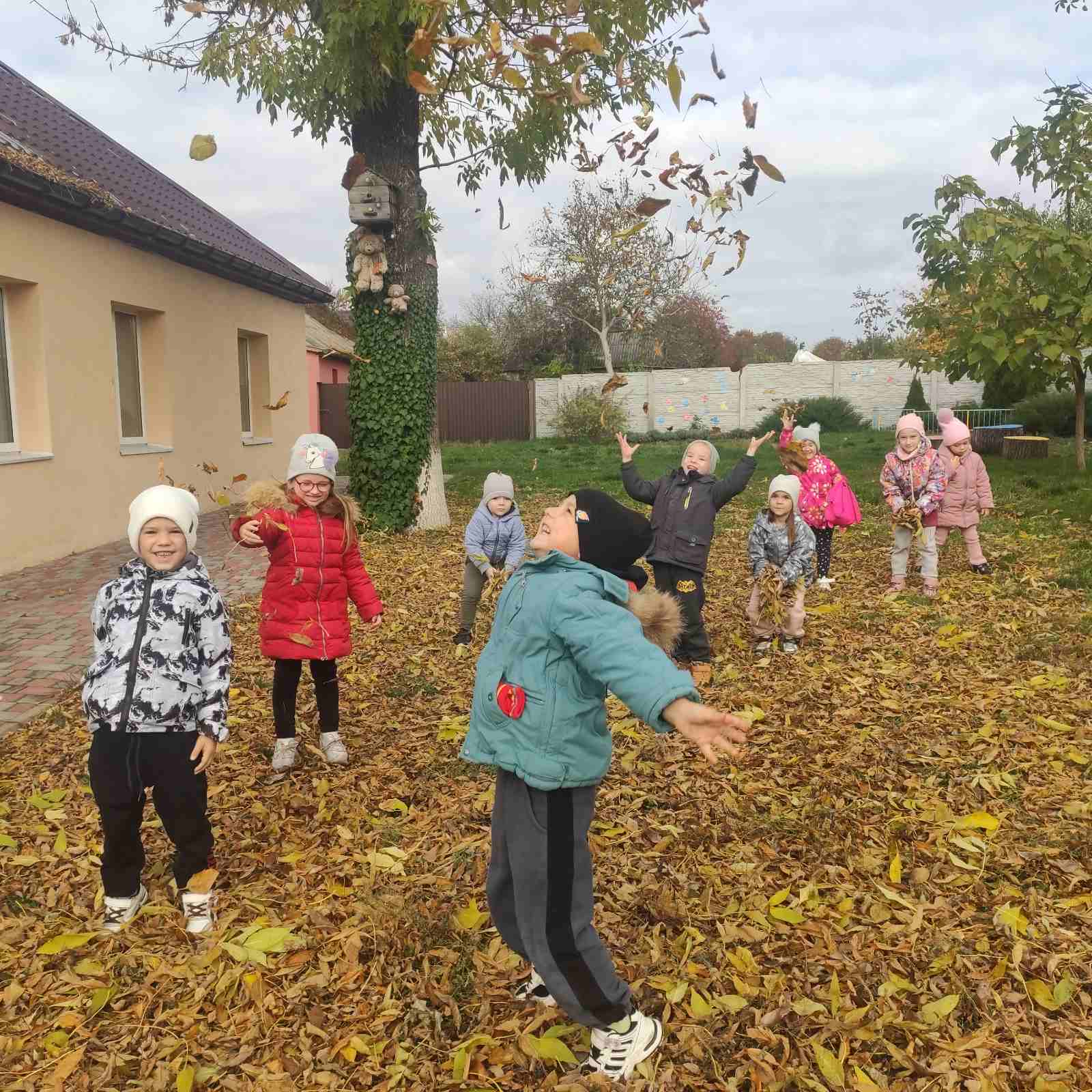 Фото без опису