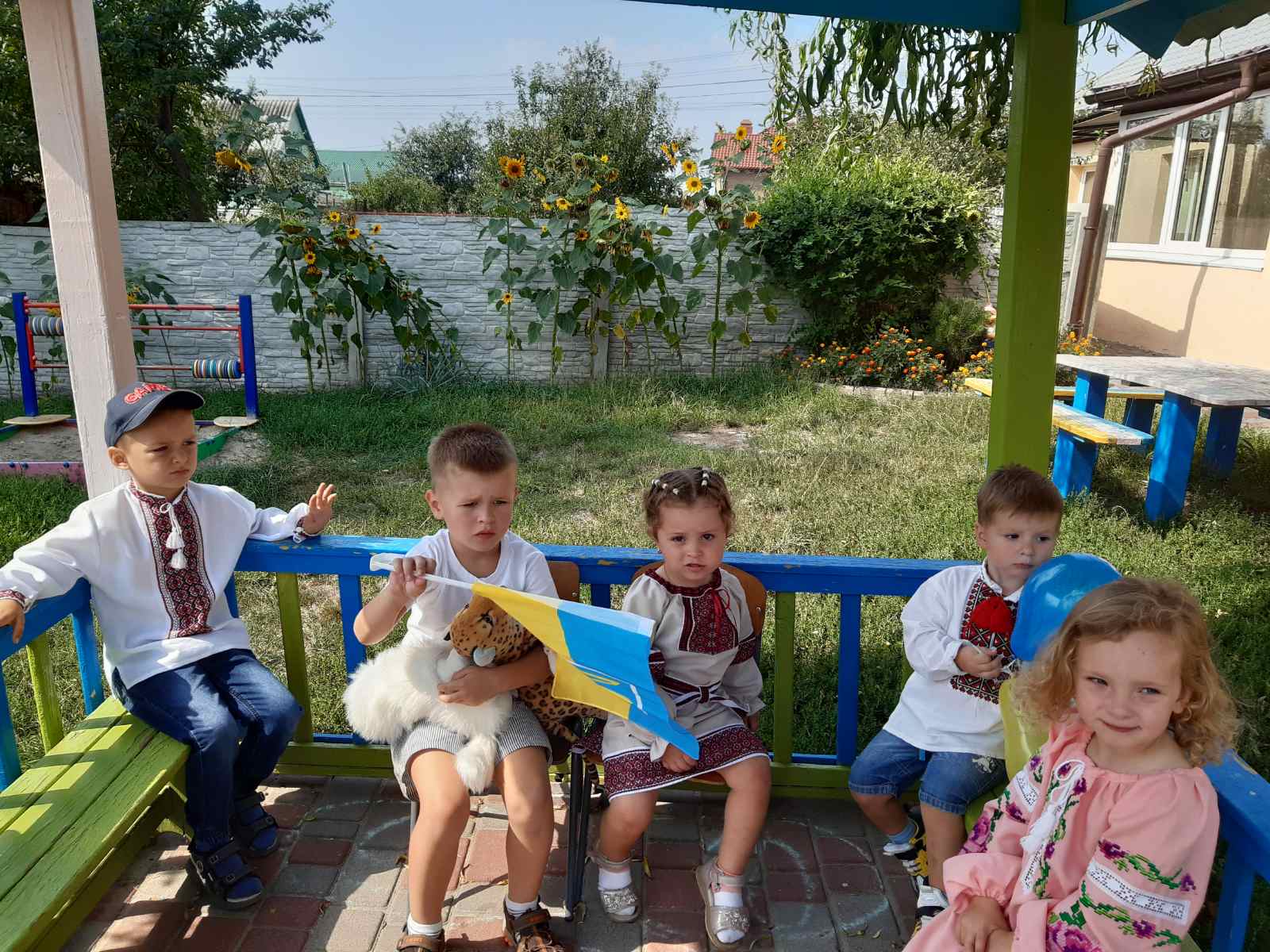 Фото без опису