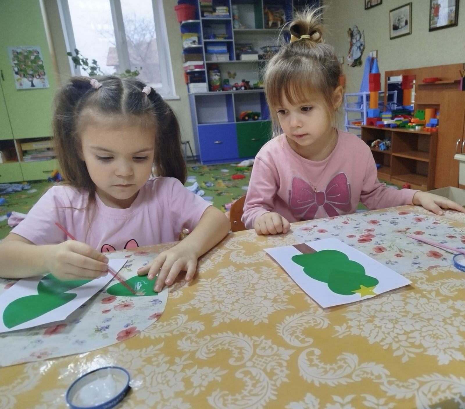 Фото без опису