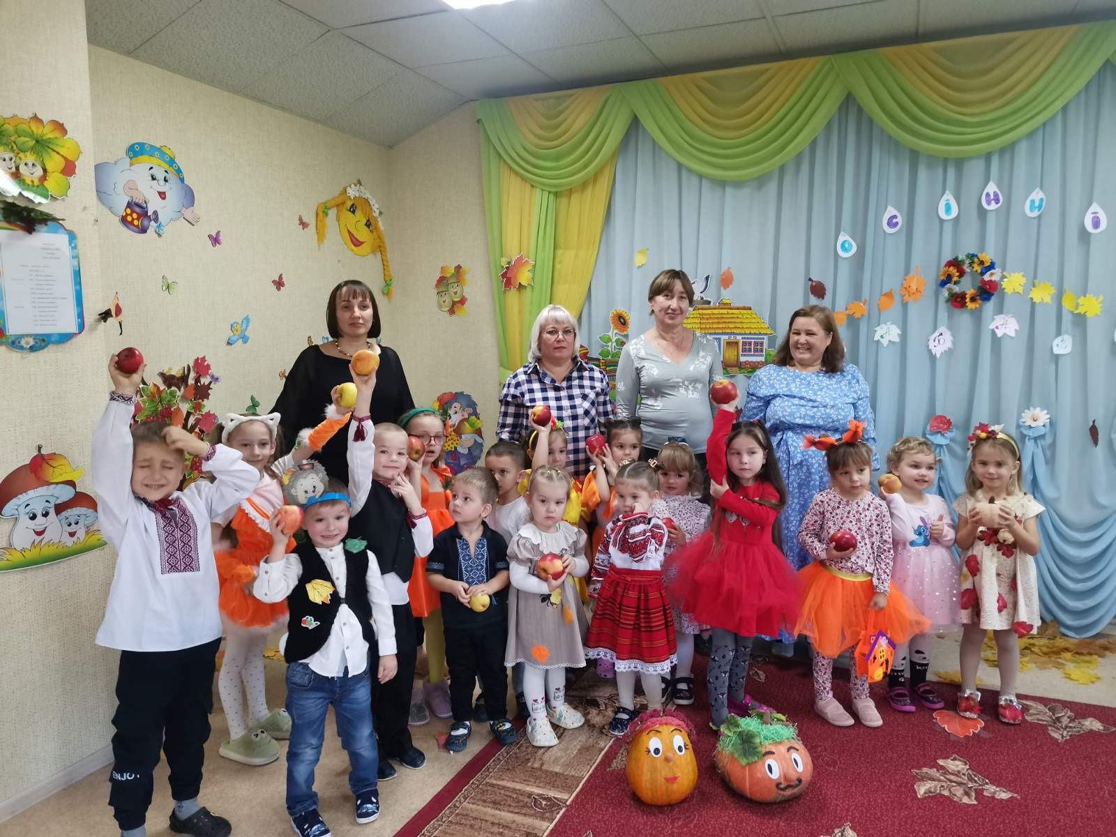 Фото без опису