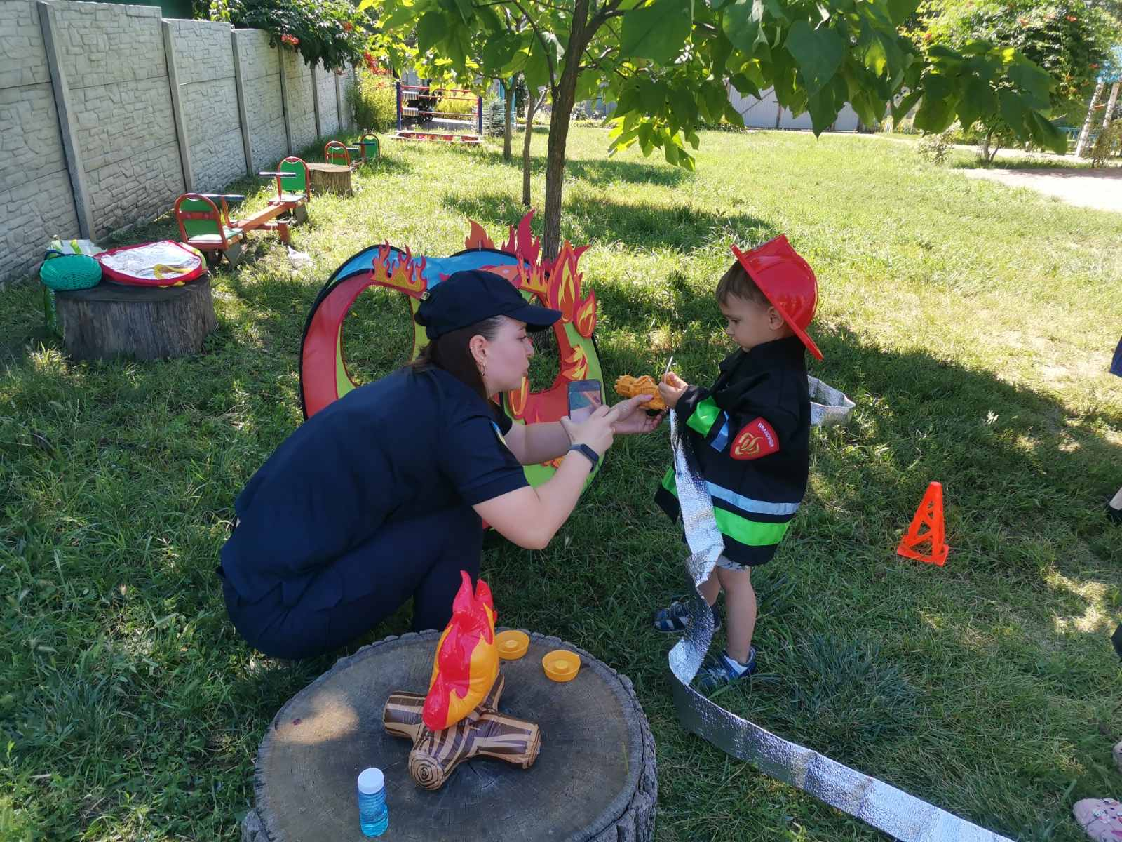 Фото без опису