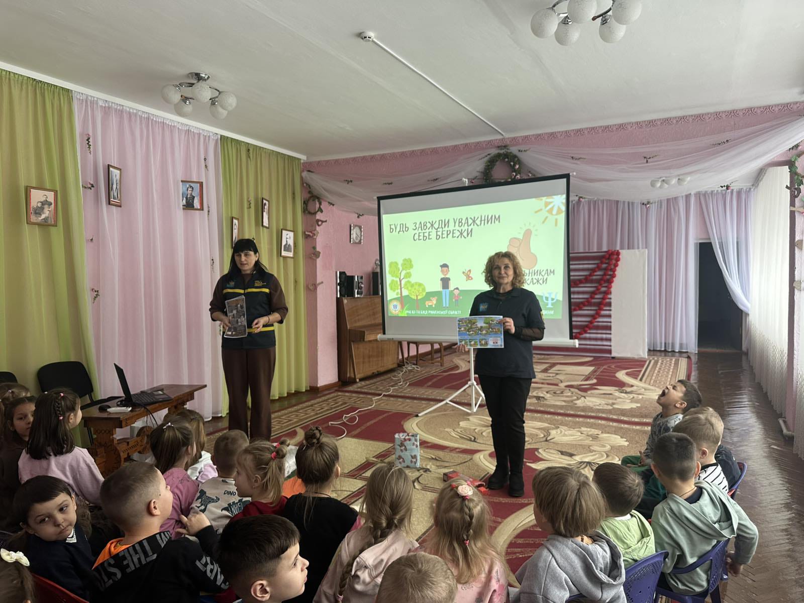 Фото без опису