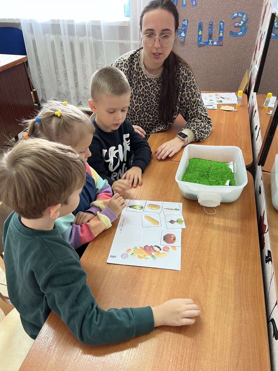 Фото без опису