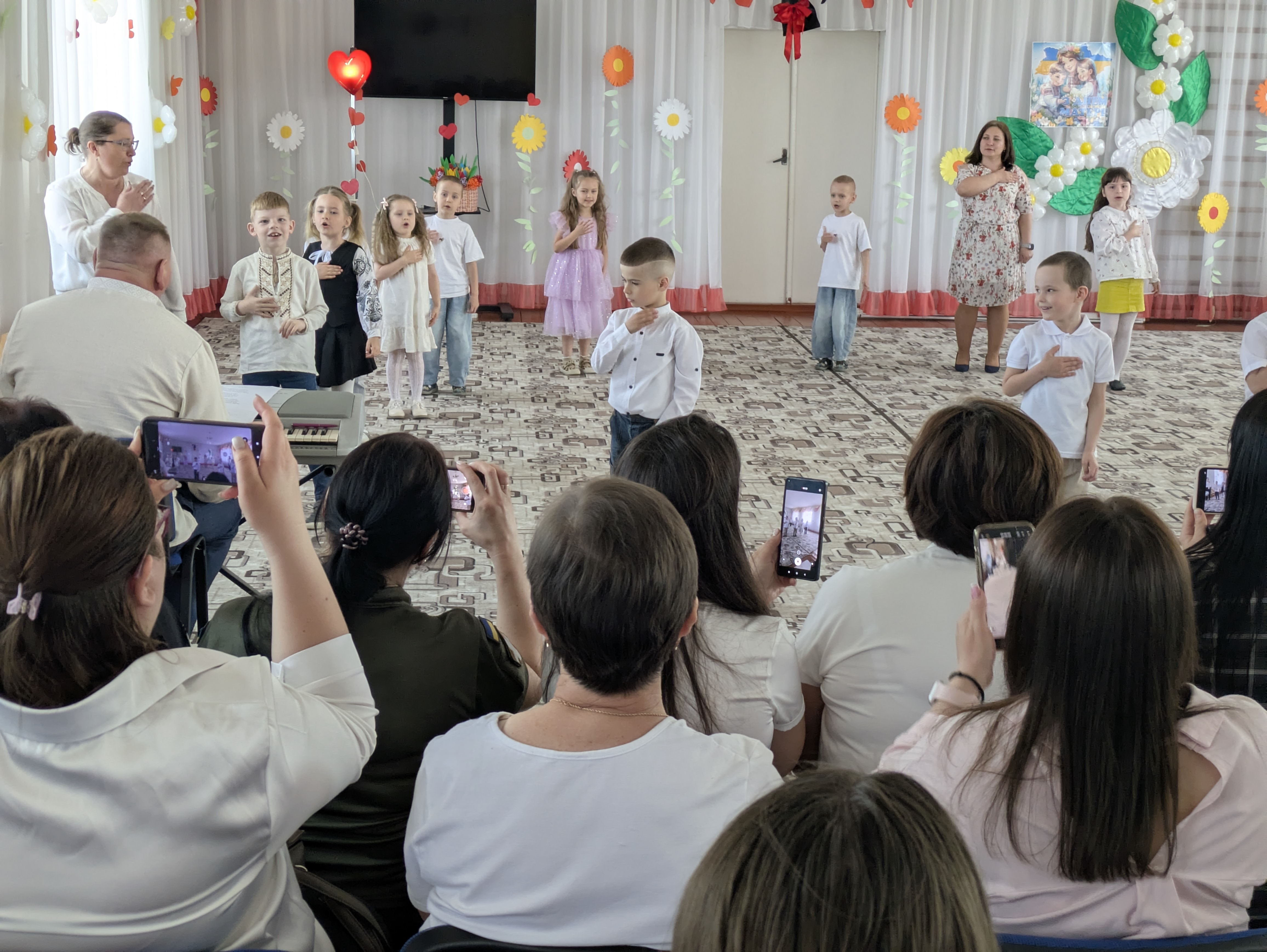 Фото без опису