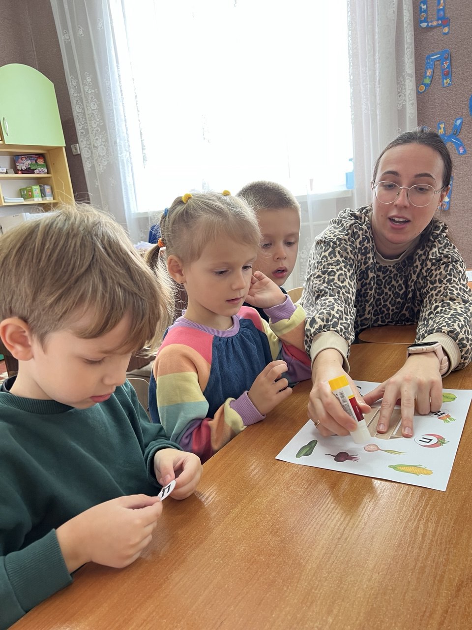 Фото без опису