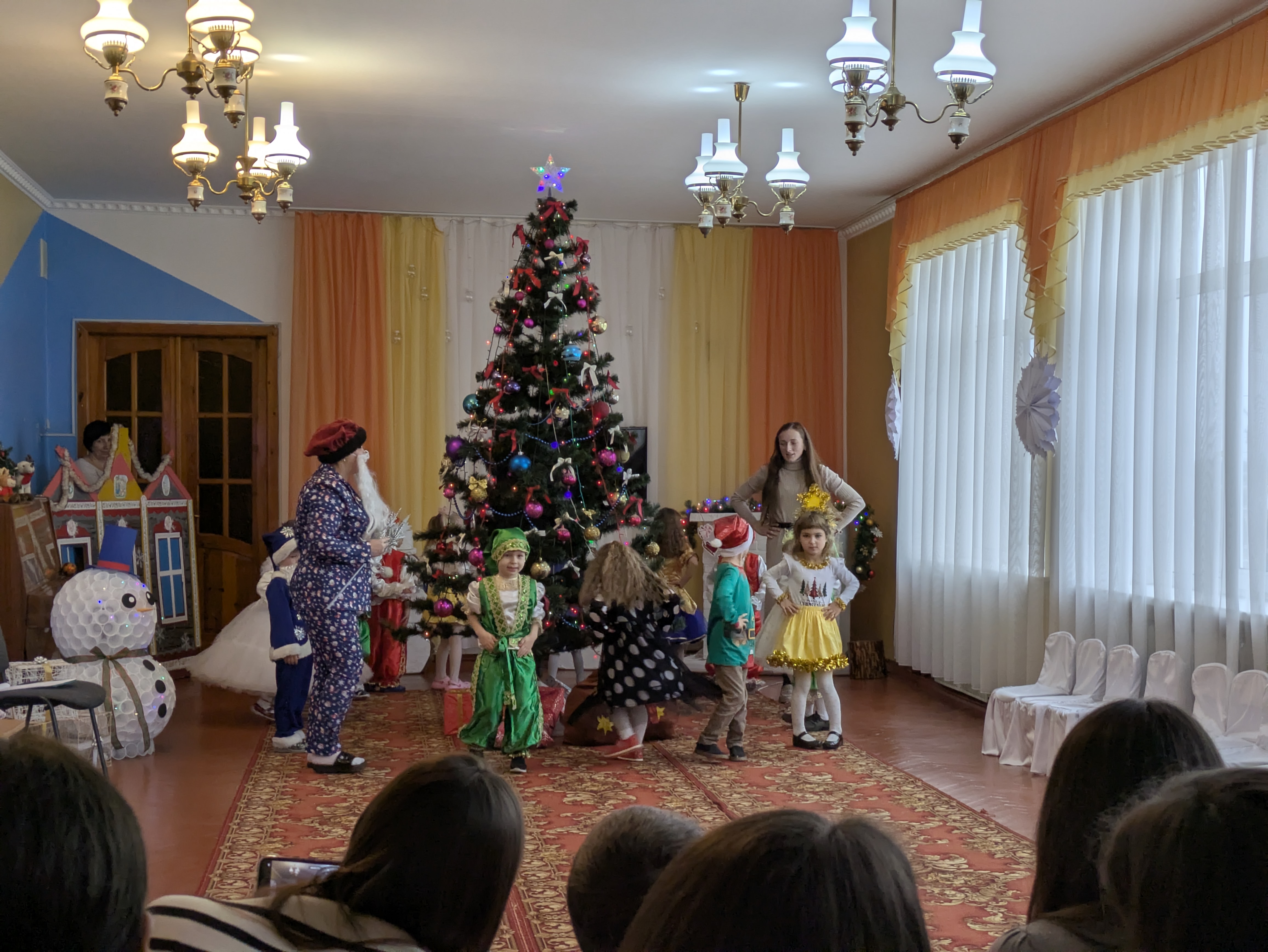 Фото без опису