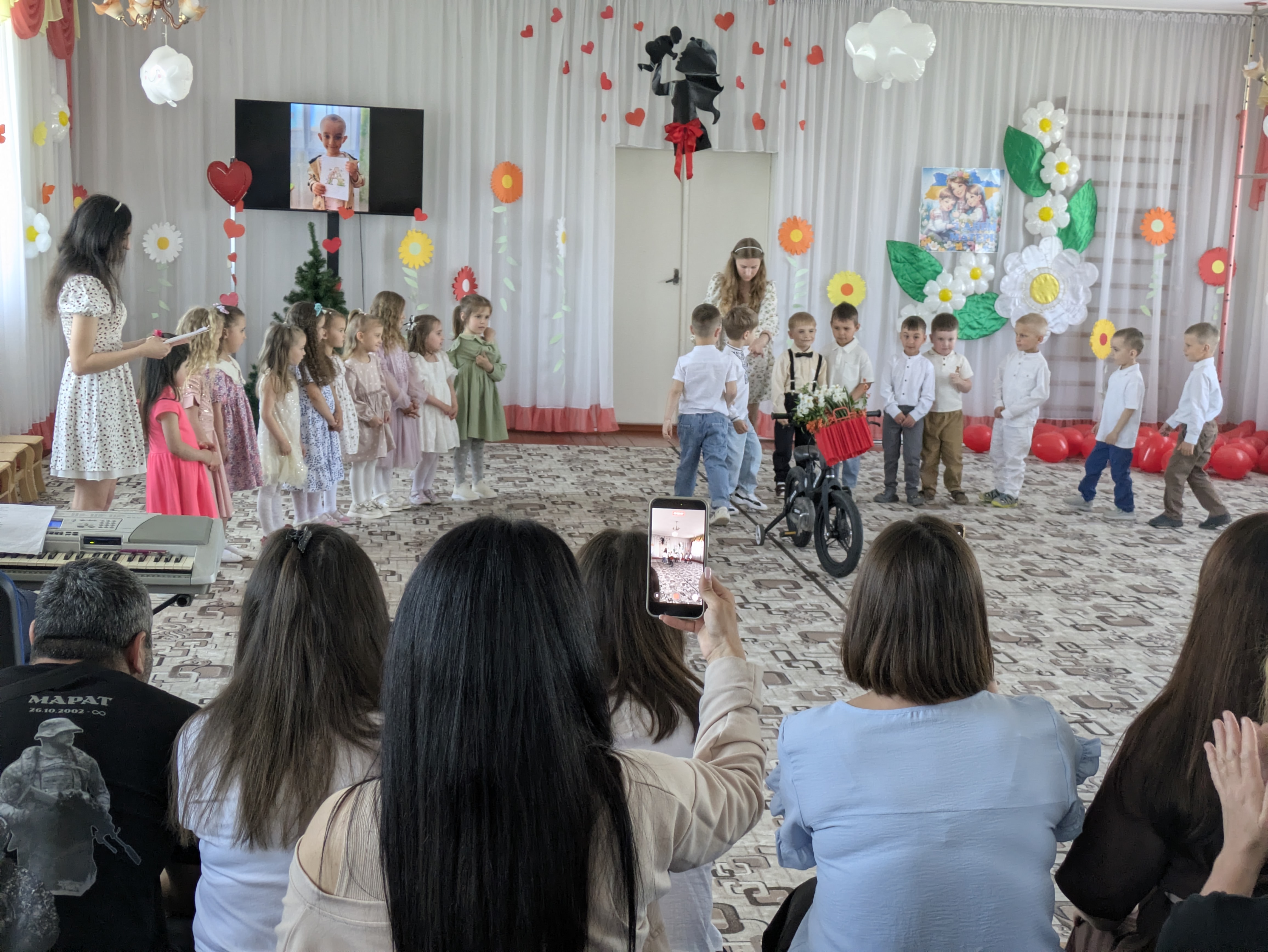 Фото без опису