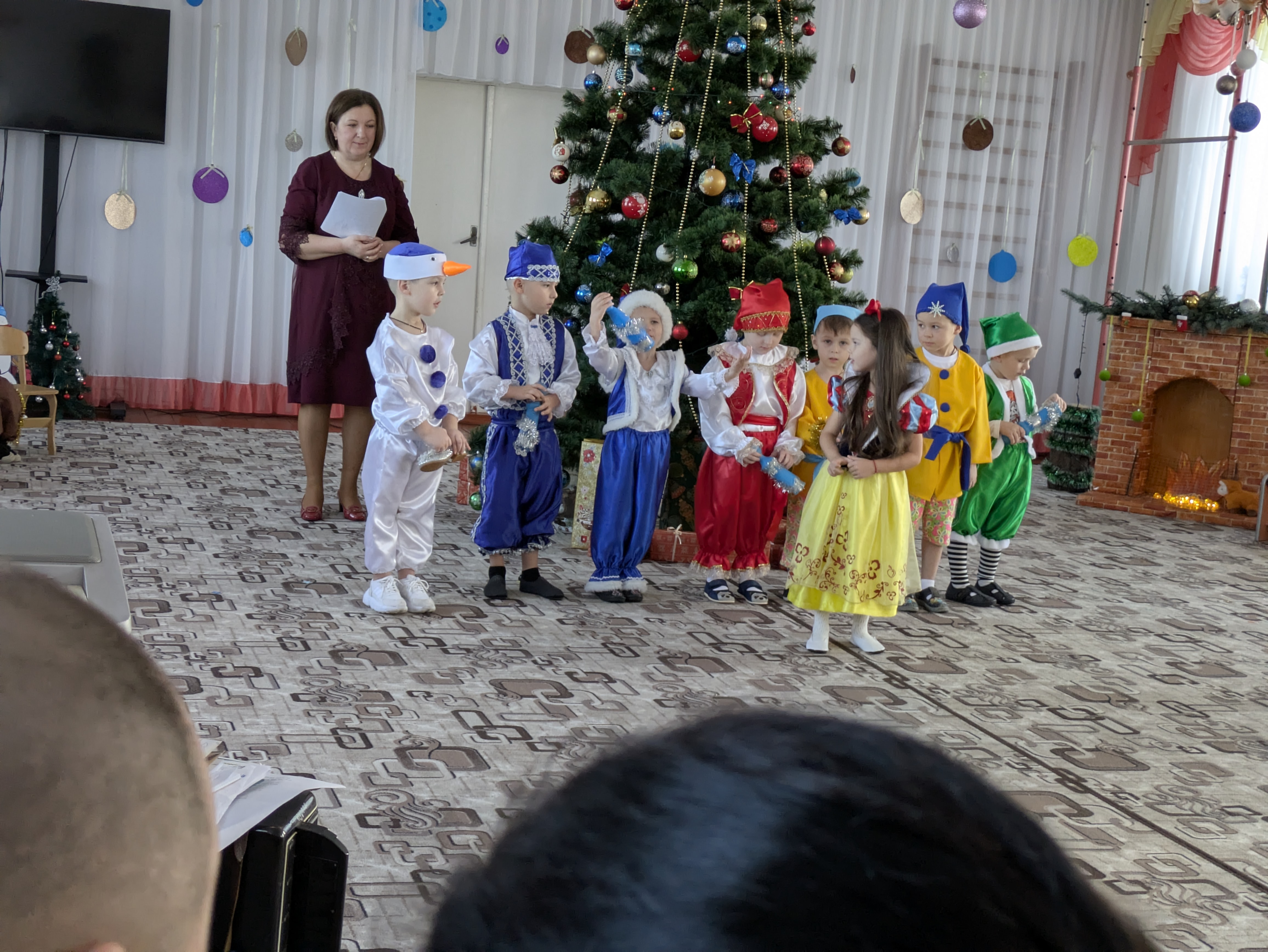 Фото без опису