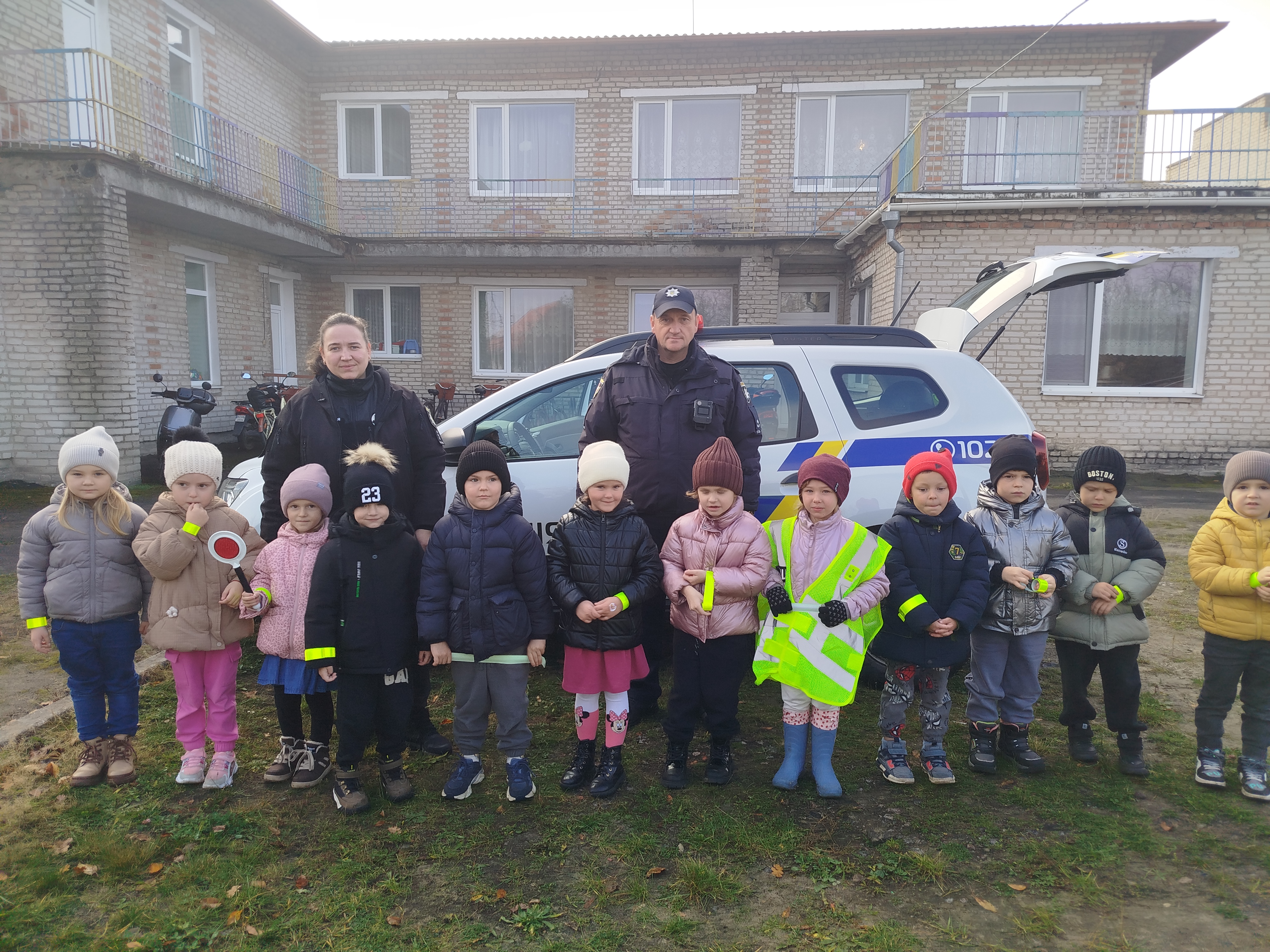 Фото без опису