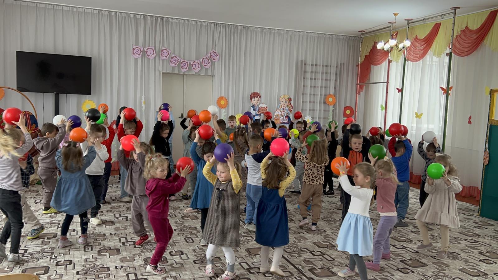 Фото без опису