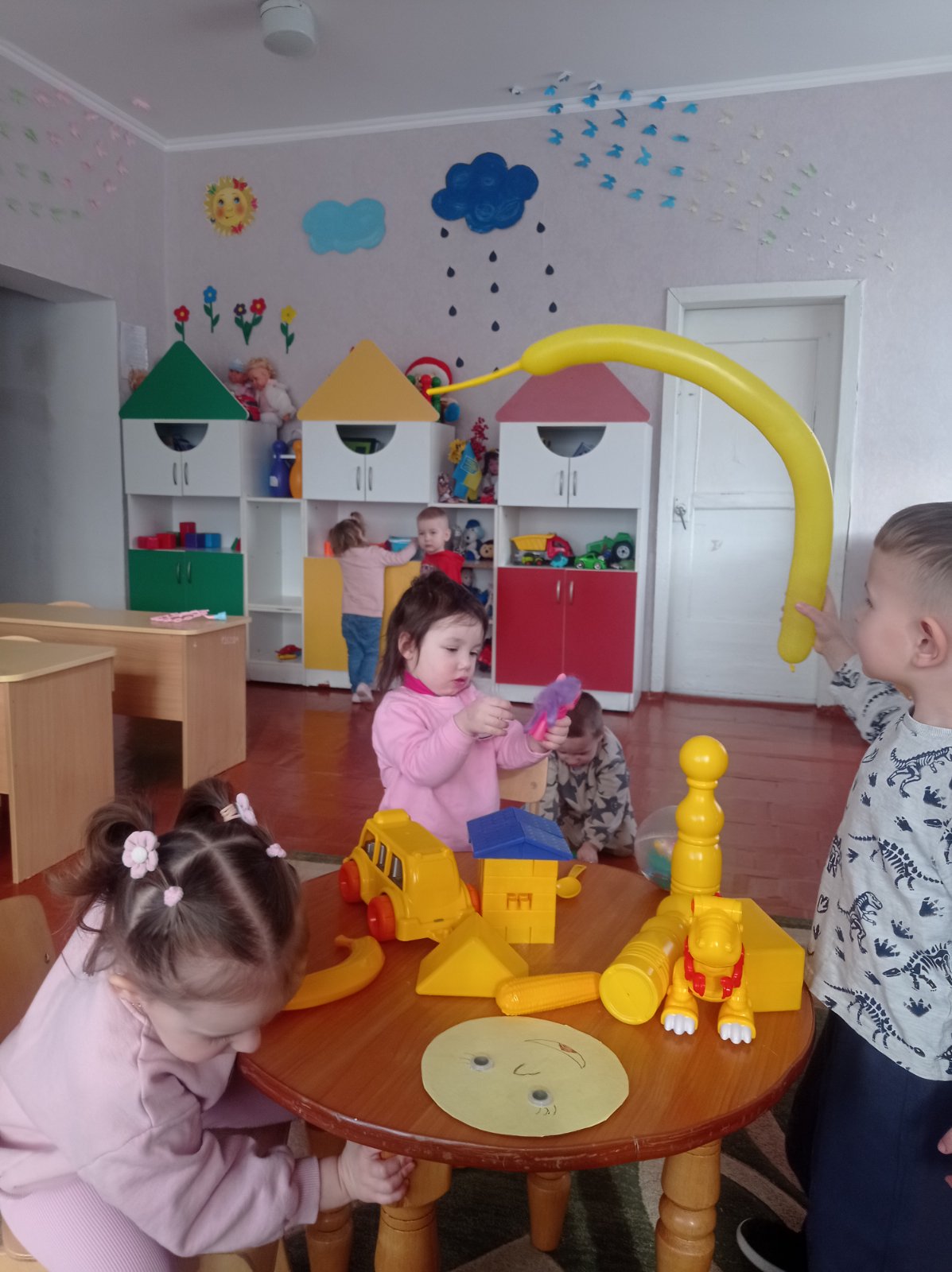 Фото без опису