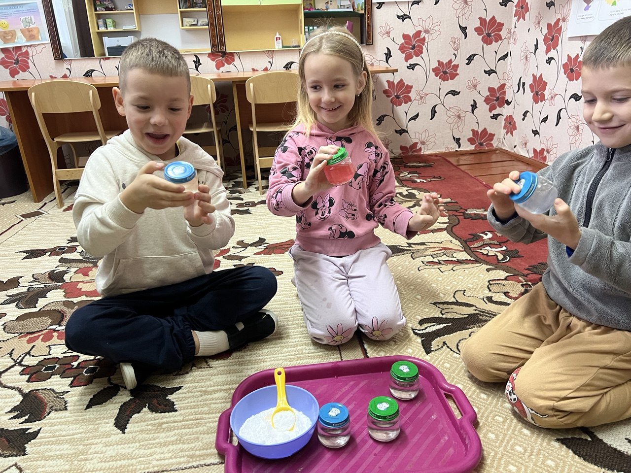 Фото без опису