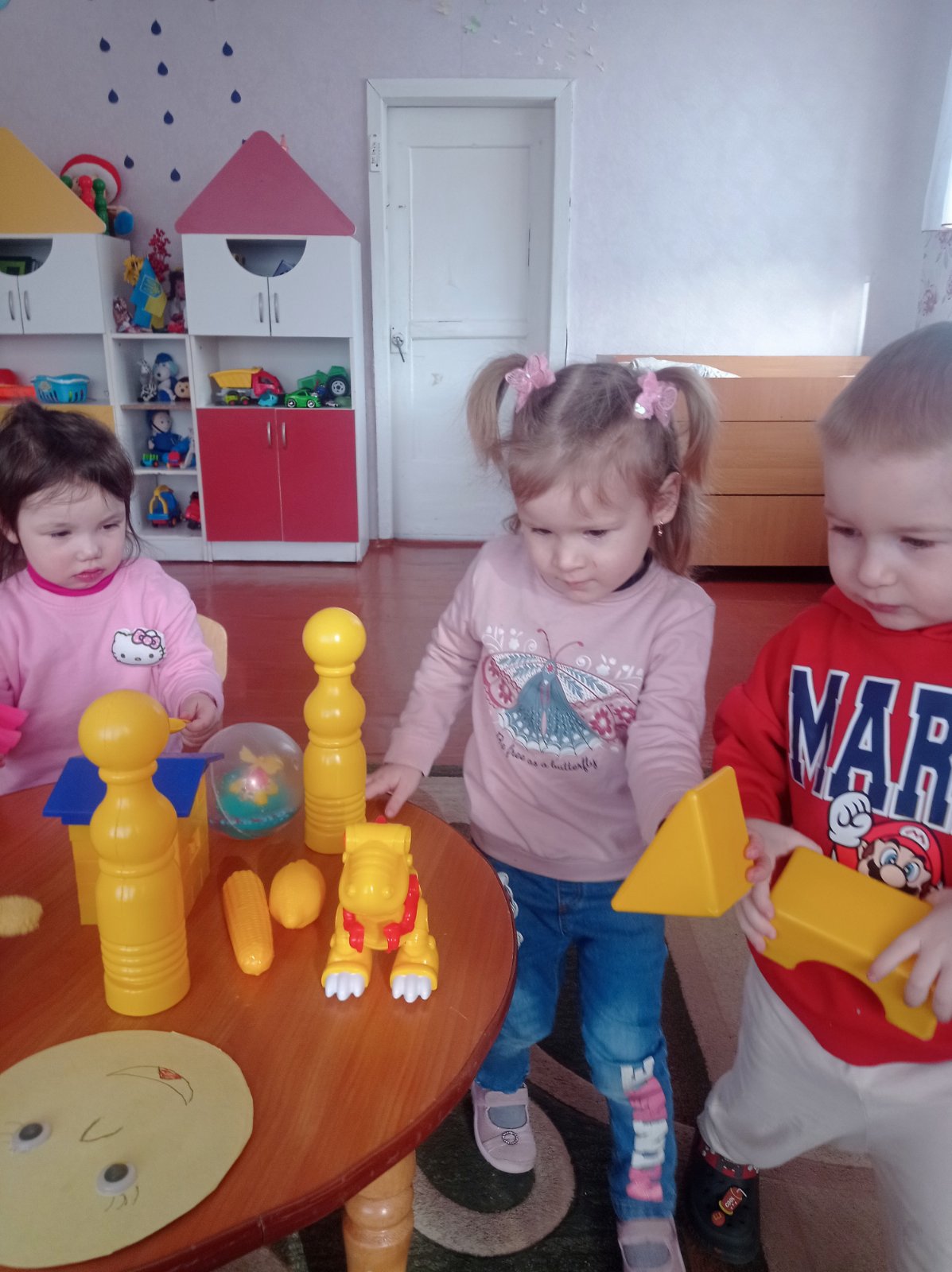 Фото без опису