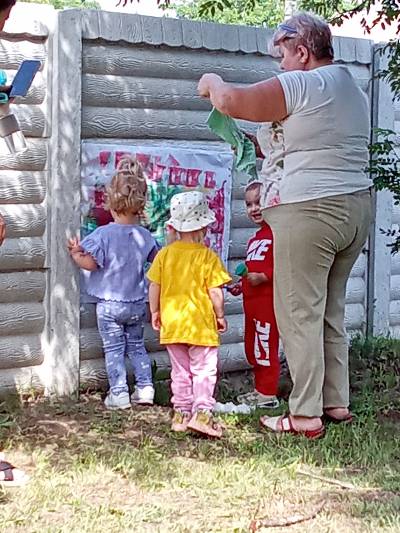 Фото без опису