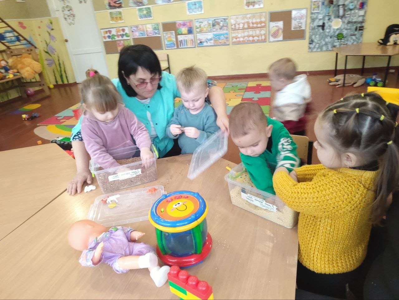 Фото без опису