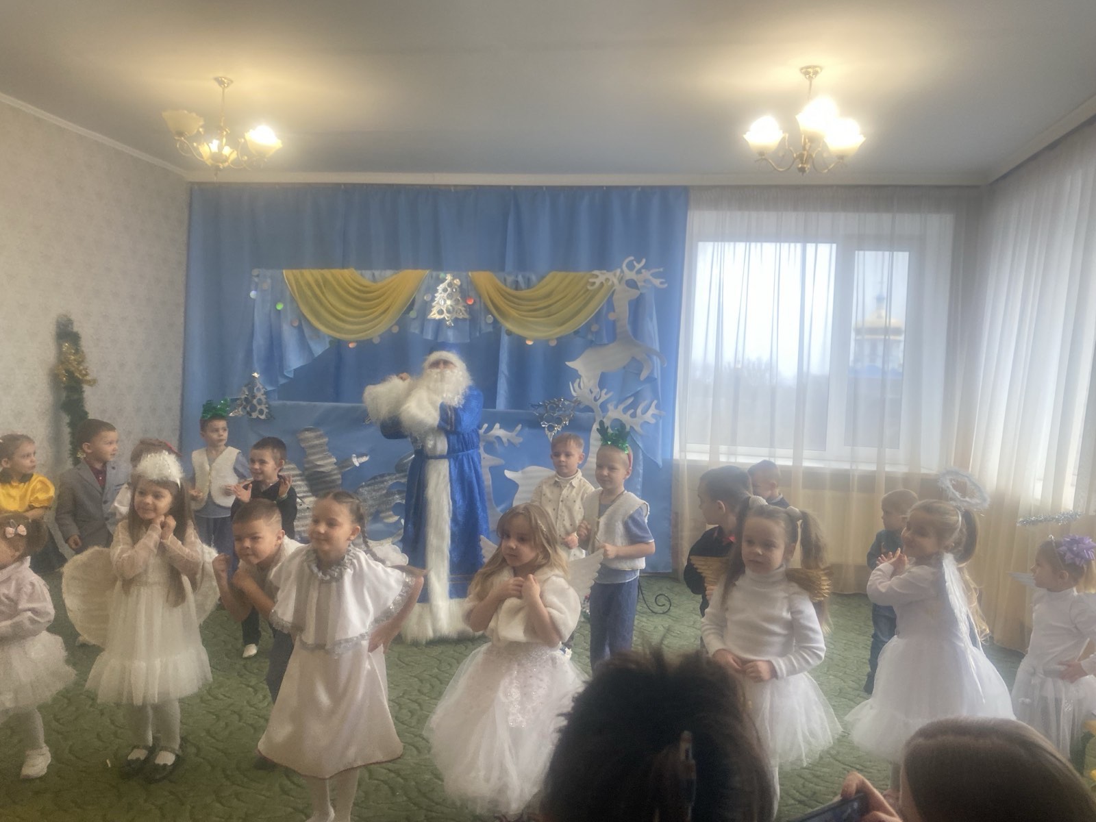 Фото без опису