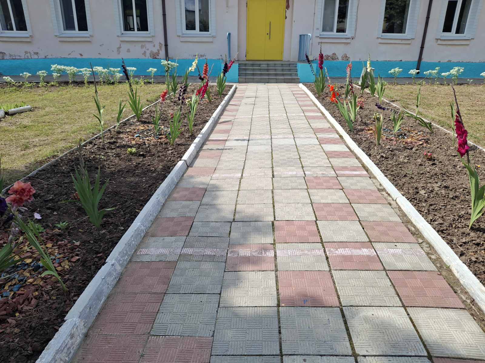 Фото без опису