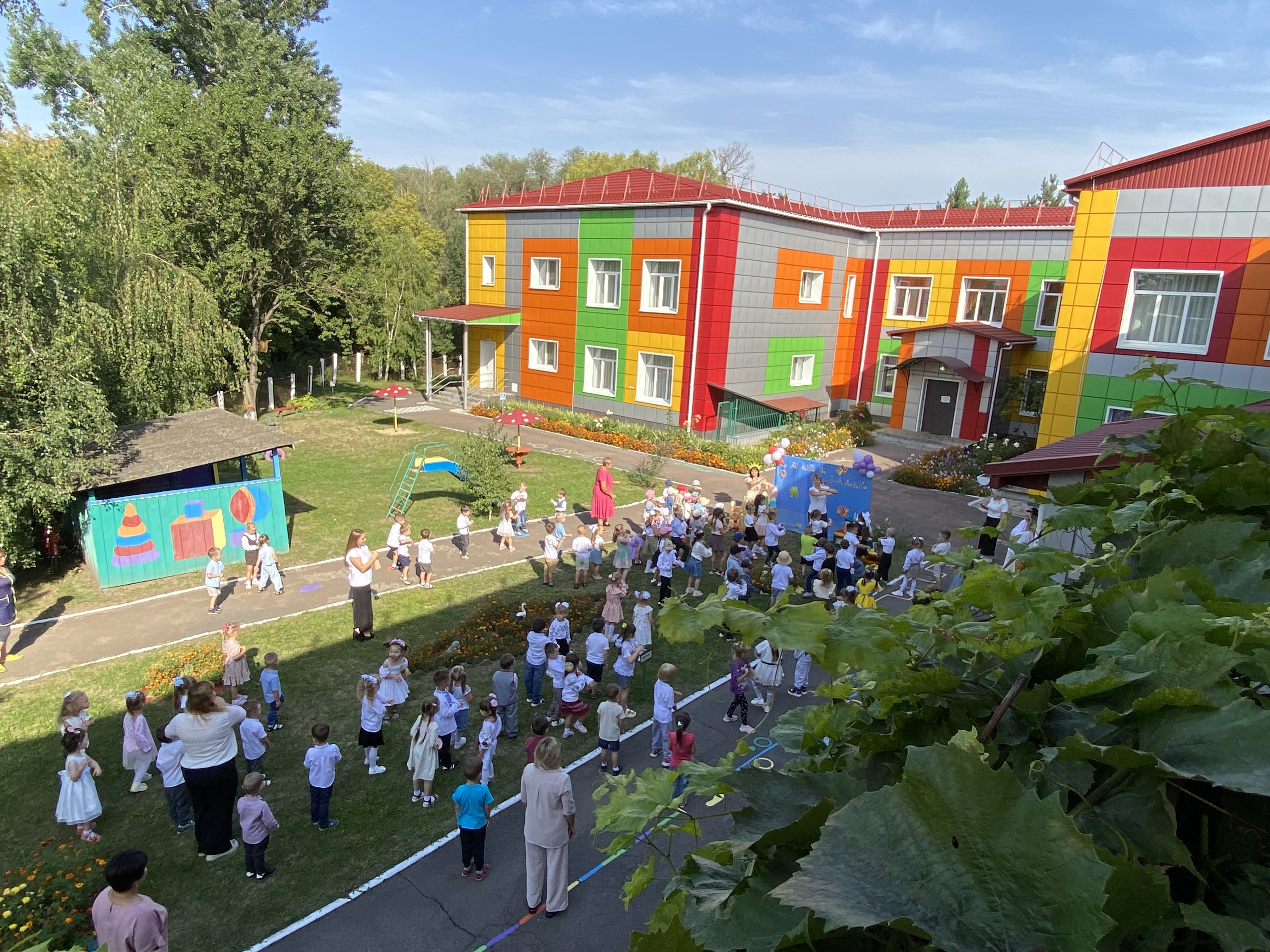 Фото без опису