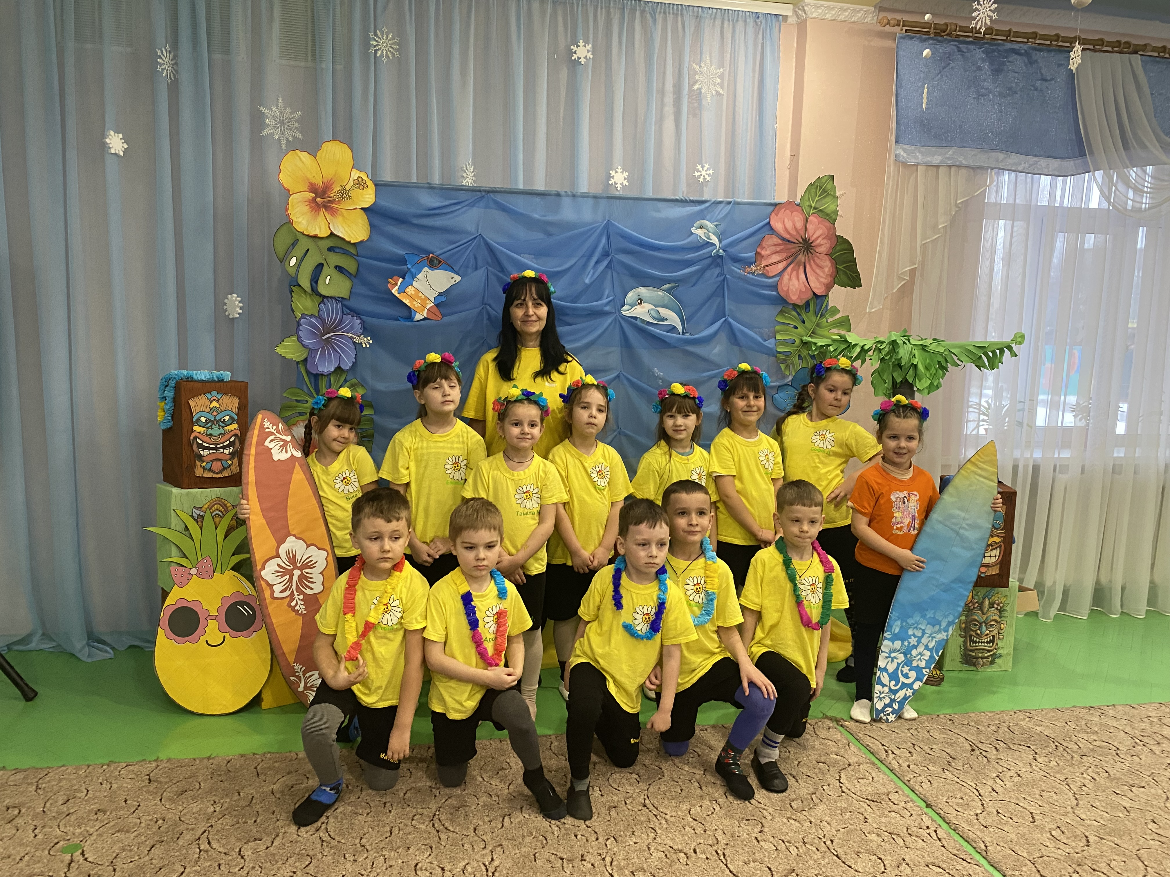 Фото без опису