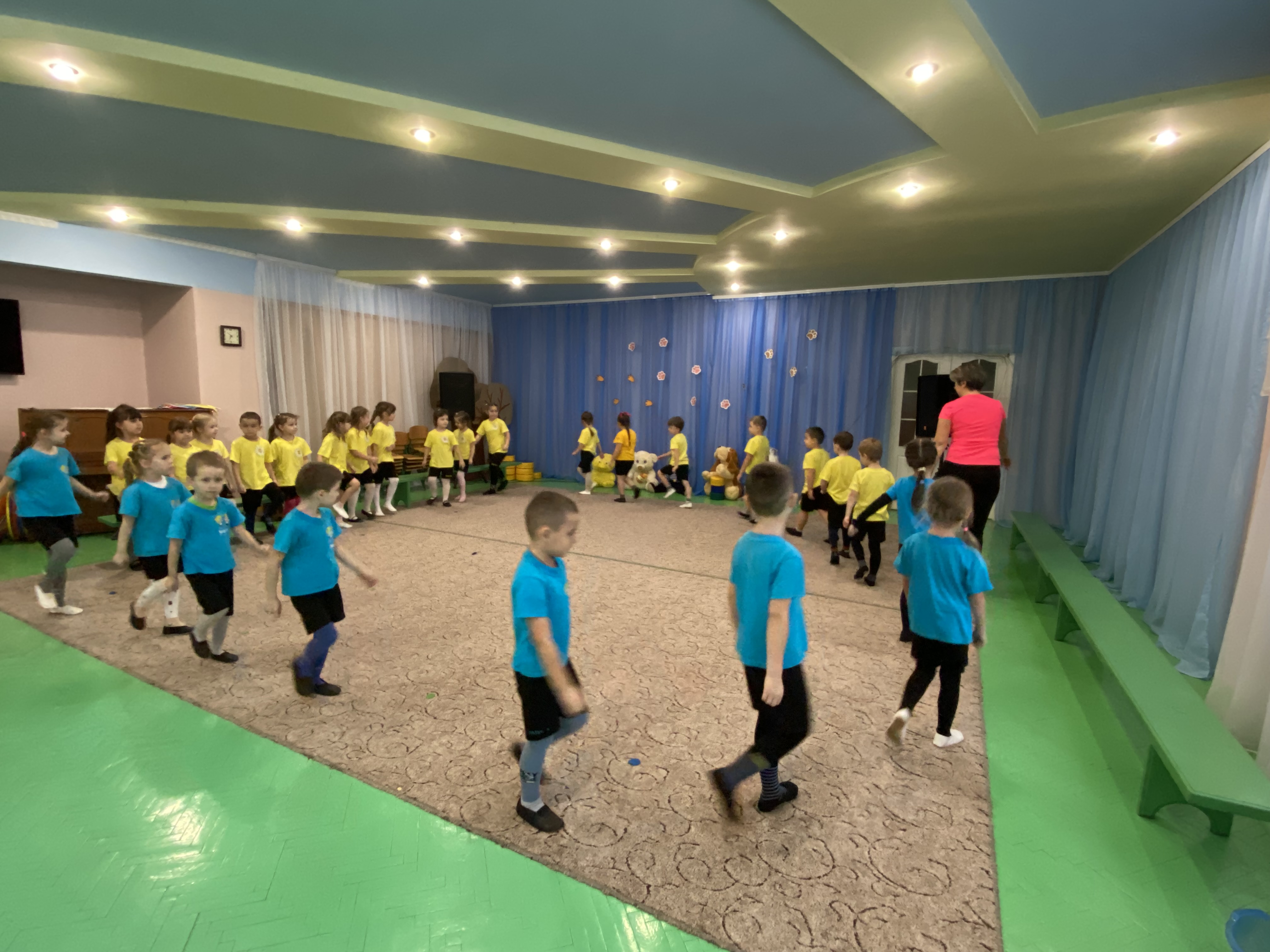 Фото без опису