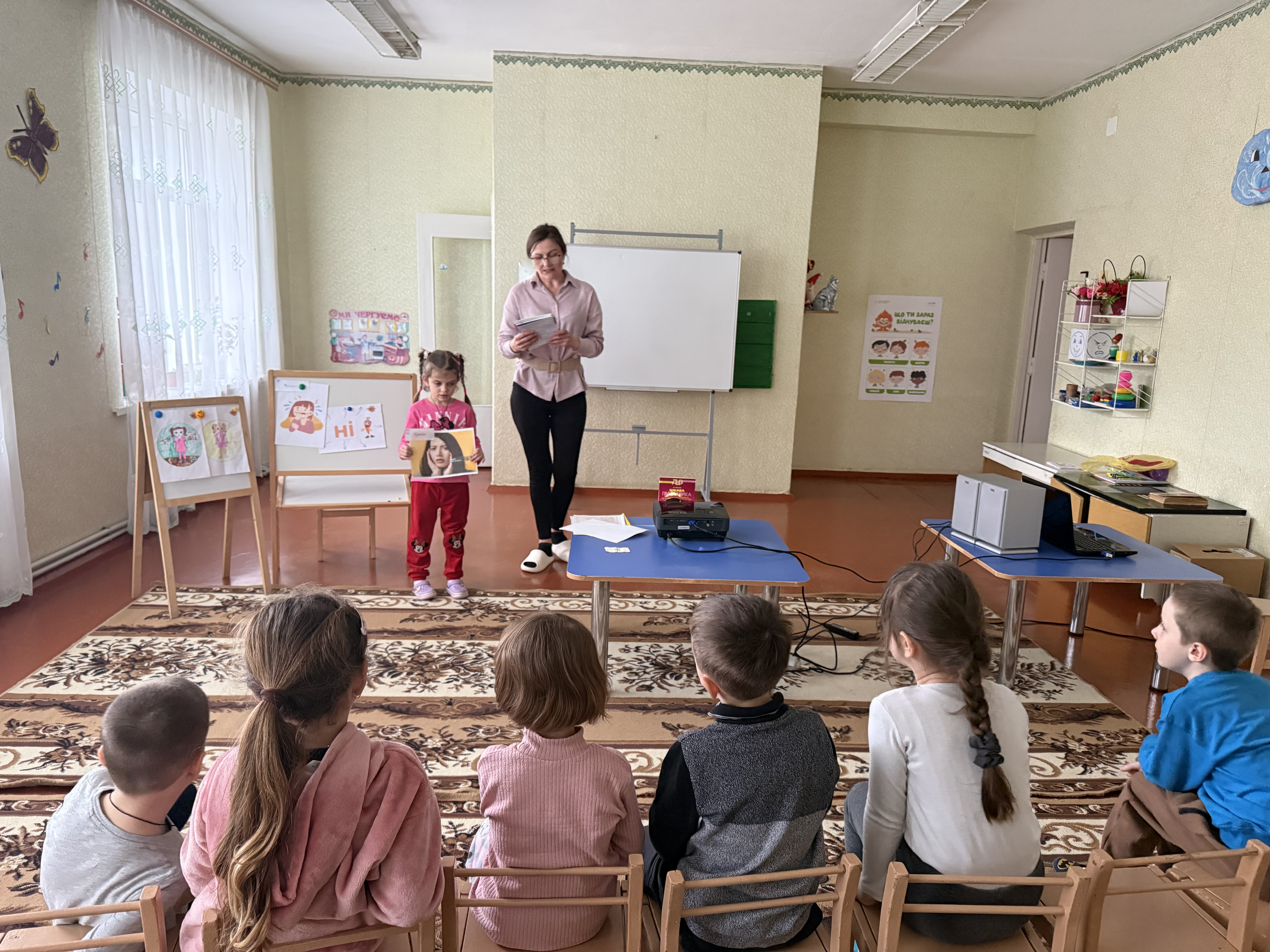 Фото без опису