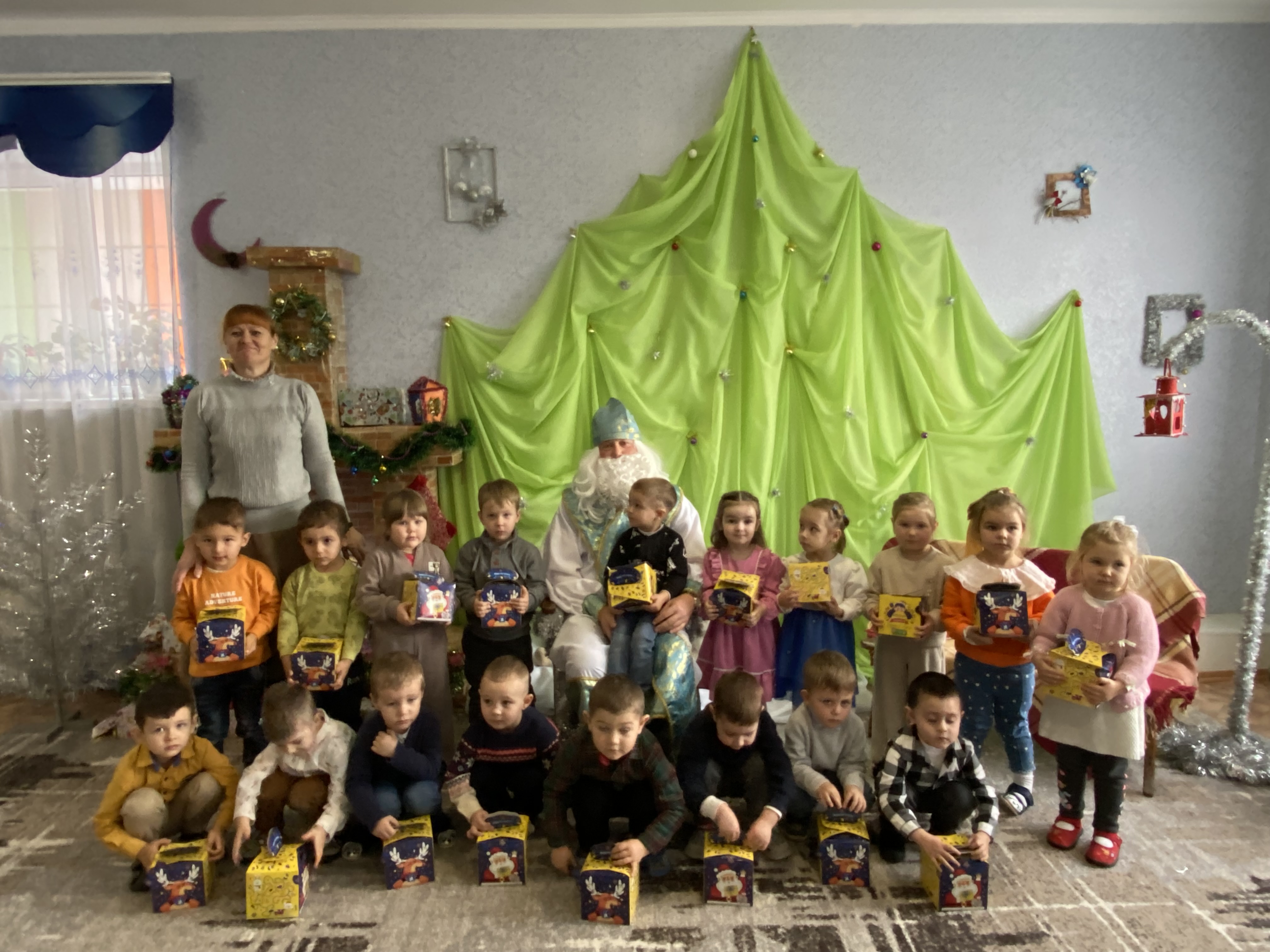 Фото без опису