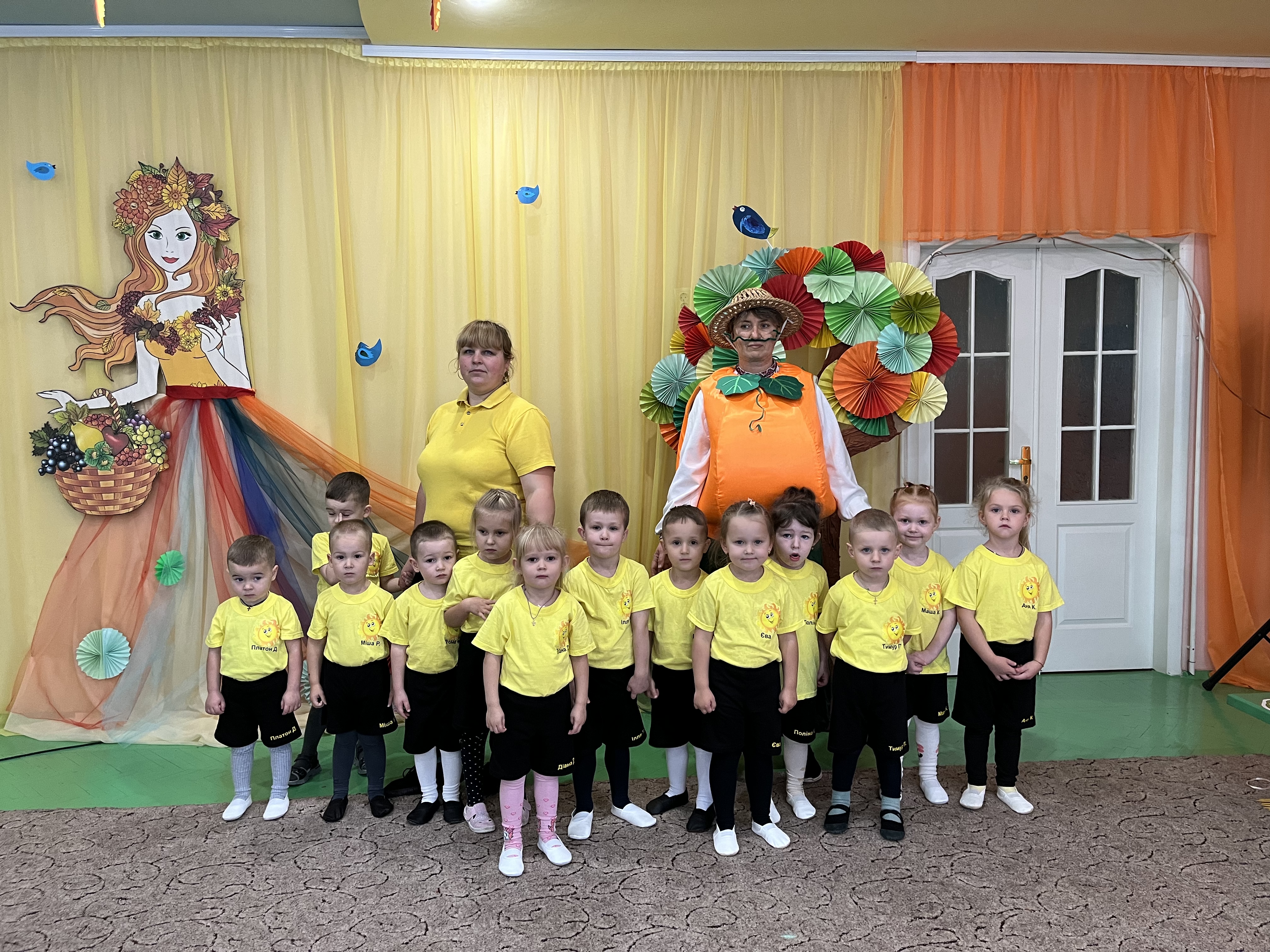 Фото без опису