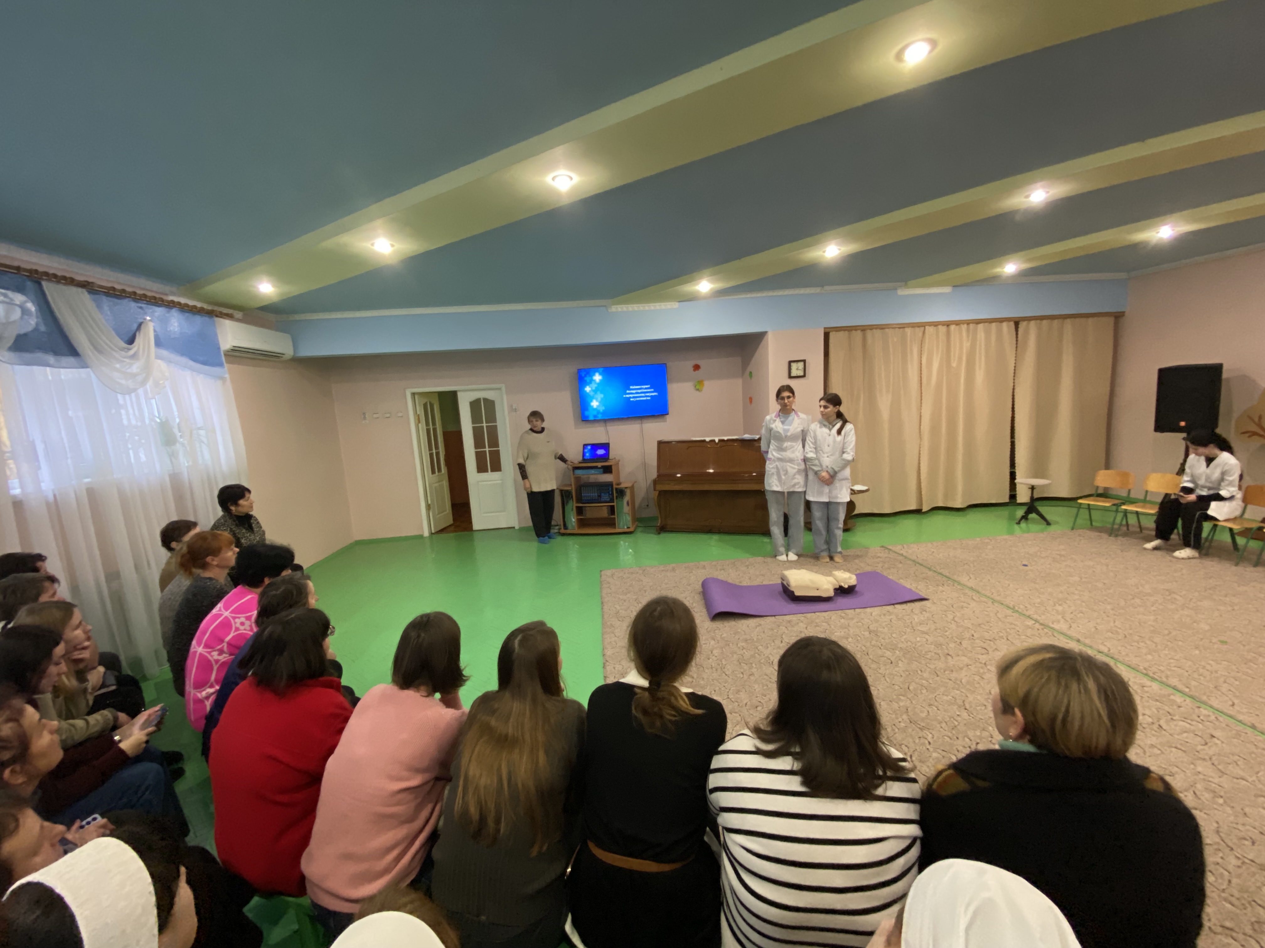 Фото без опису