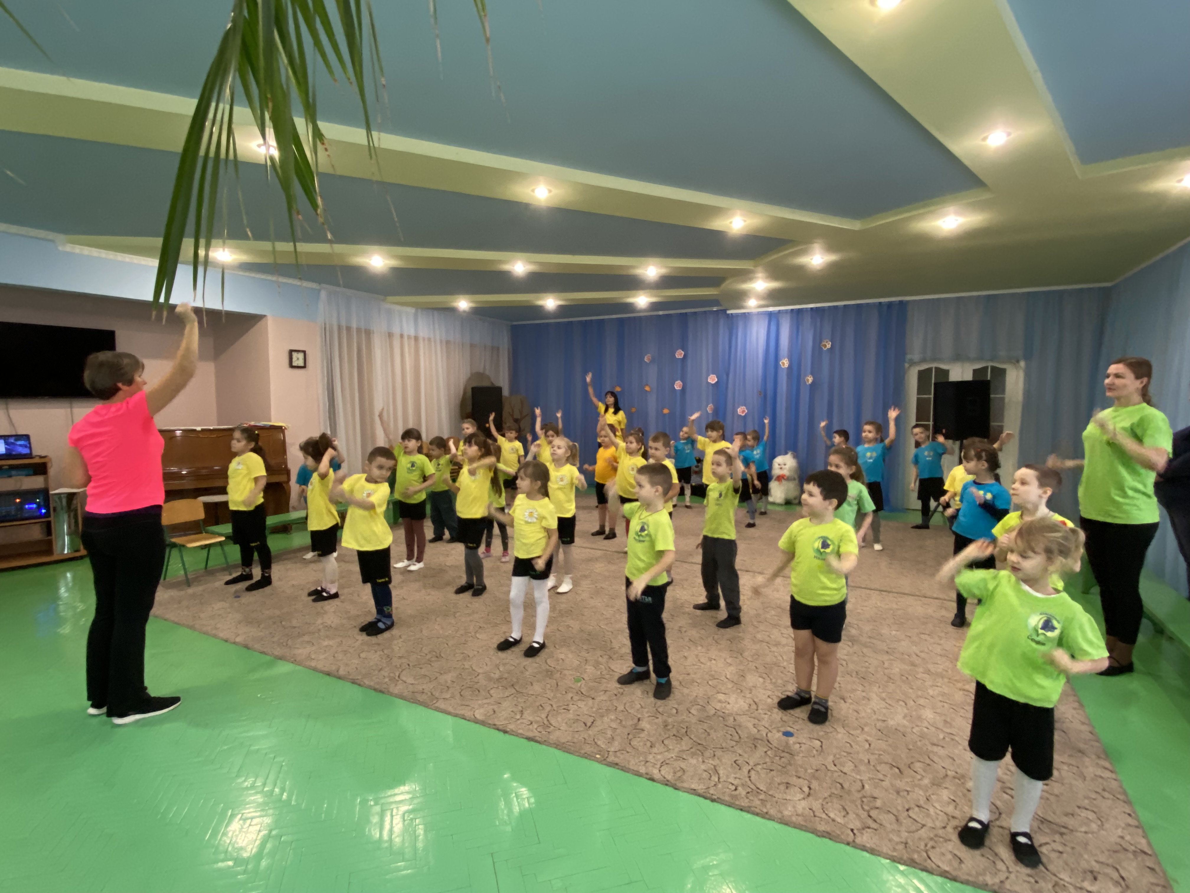 Фото без опису